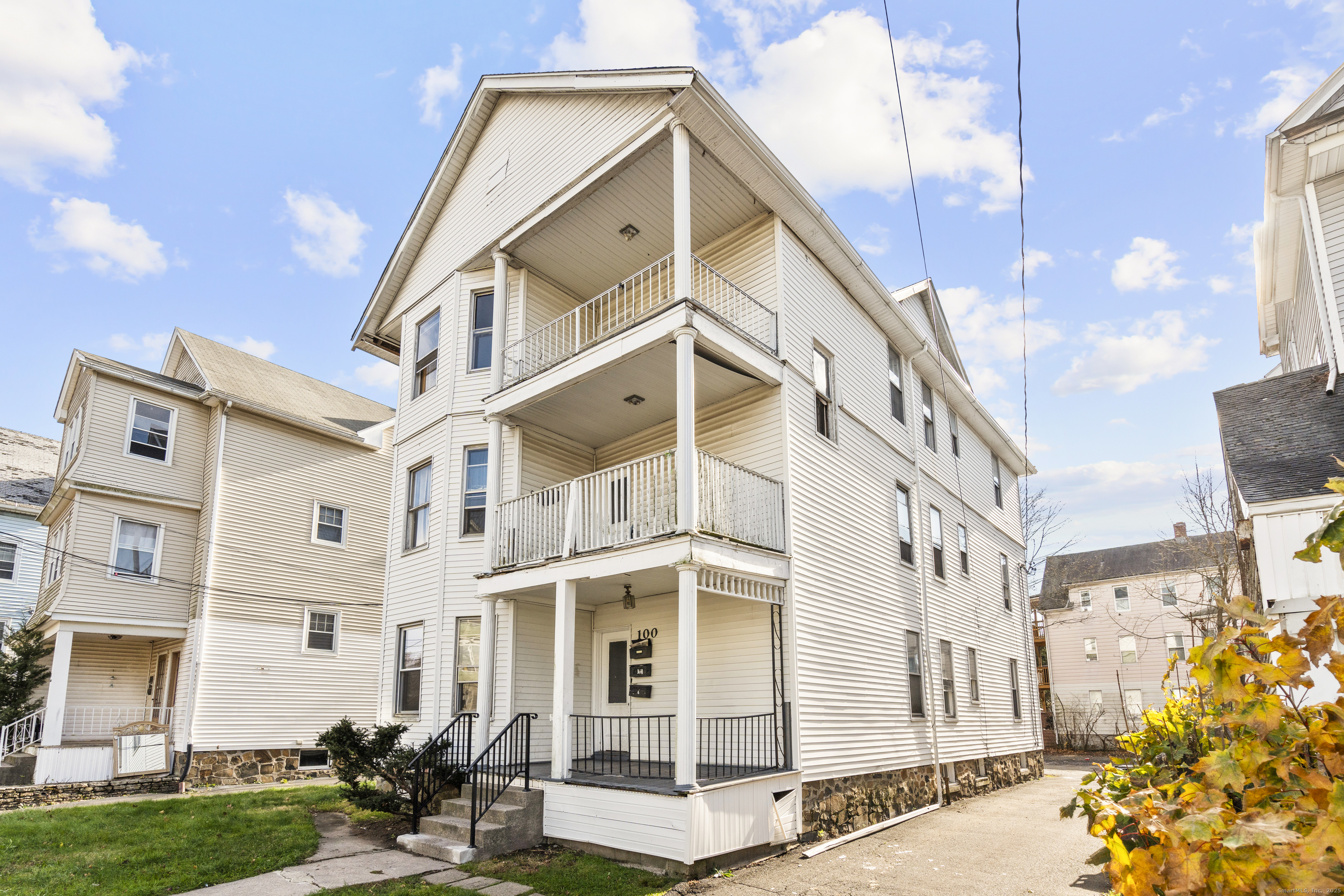 100 Shuttle Meadow Avenue