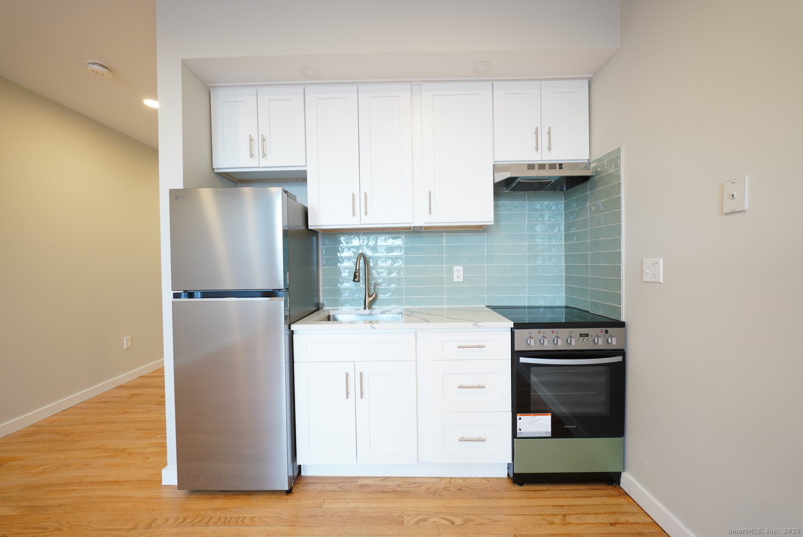 94 Washington Street APT 3