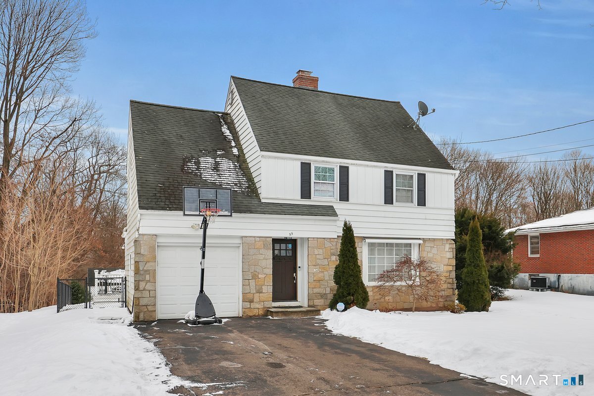55 Corrigan Avenue