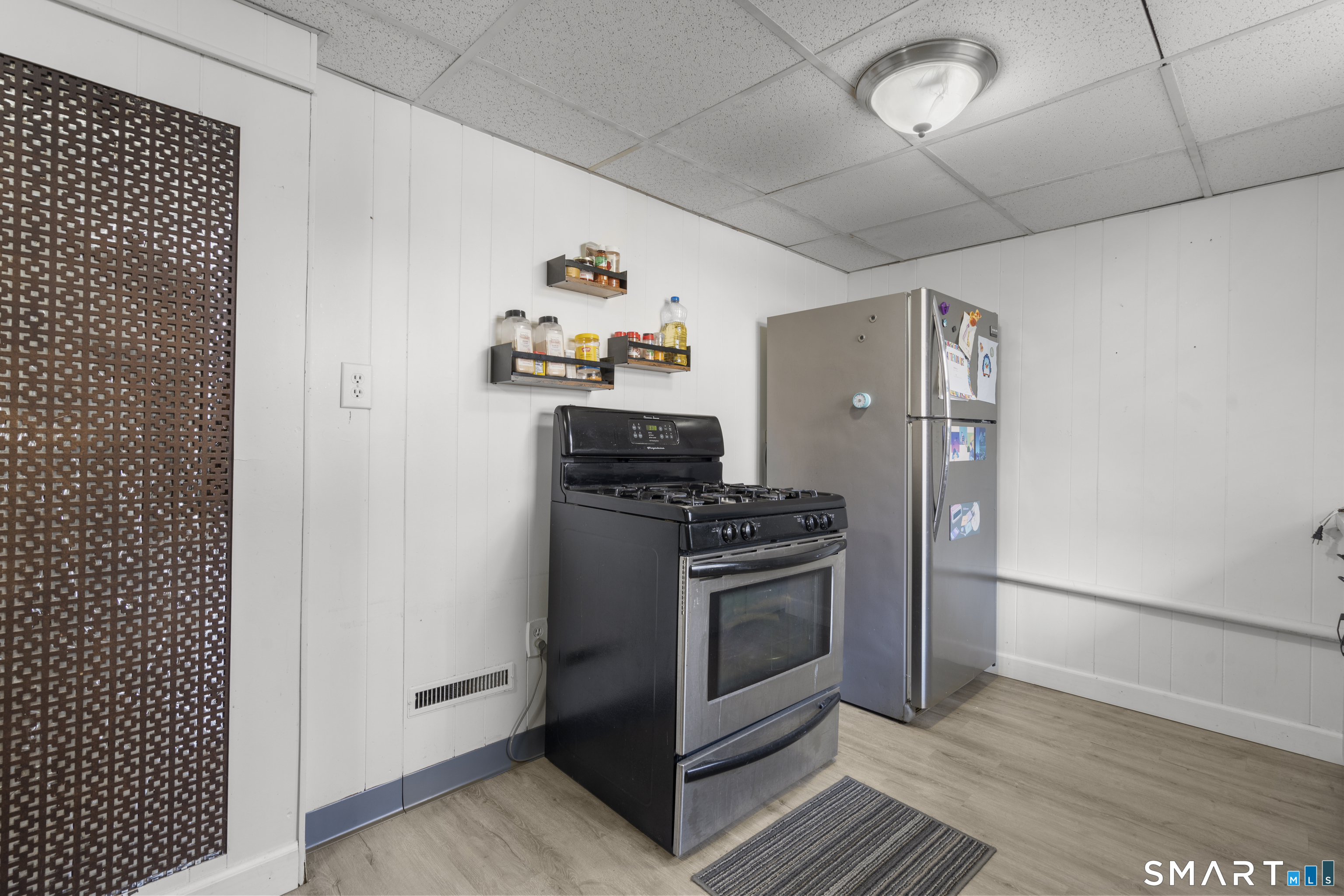 80 Overlook Avenue