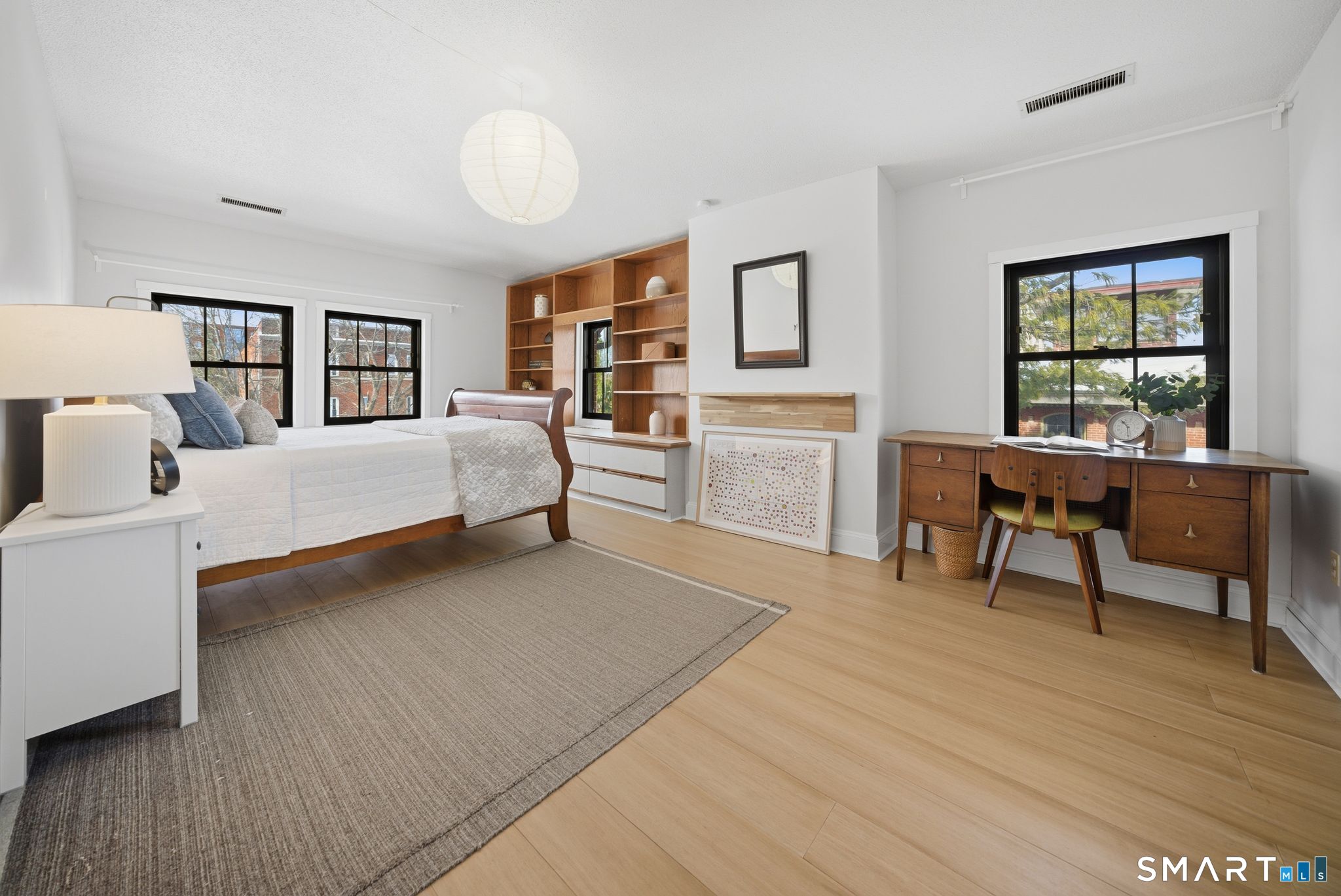 34 Charter Oak Place 4