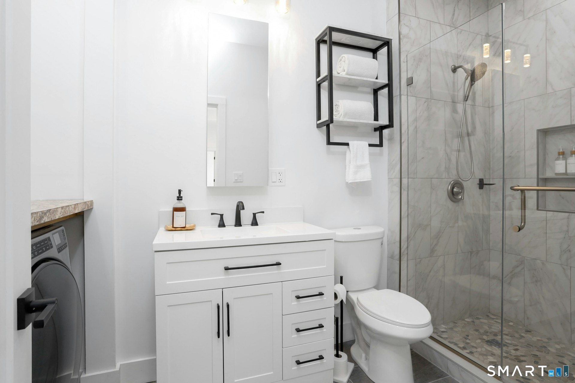 225 Washington Boulevard