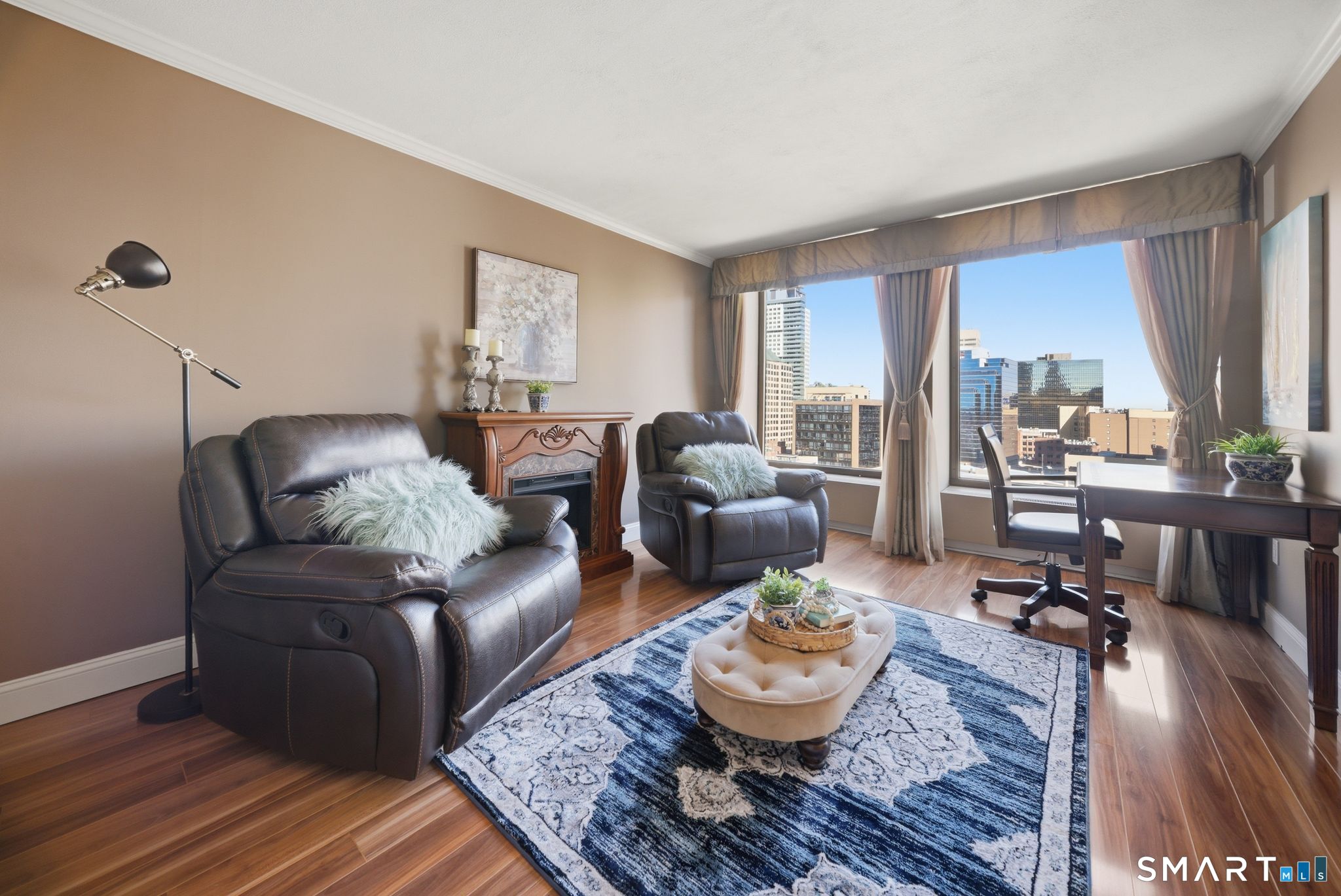 1 Gold Street 17D&E