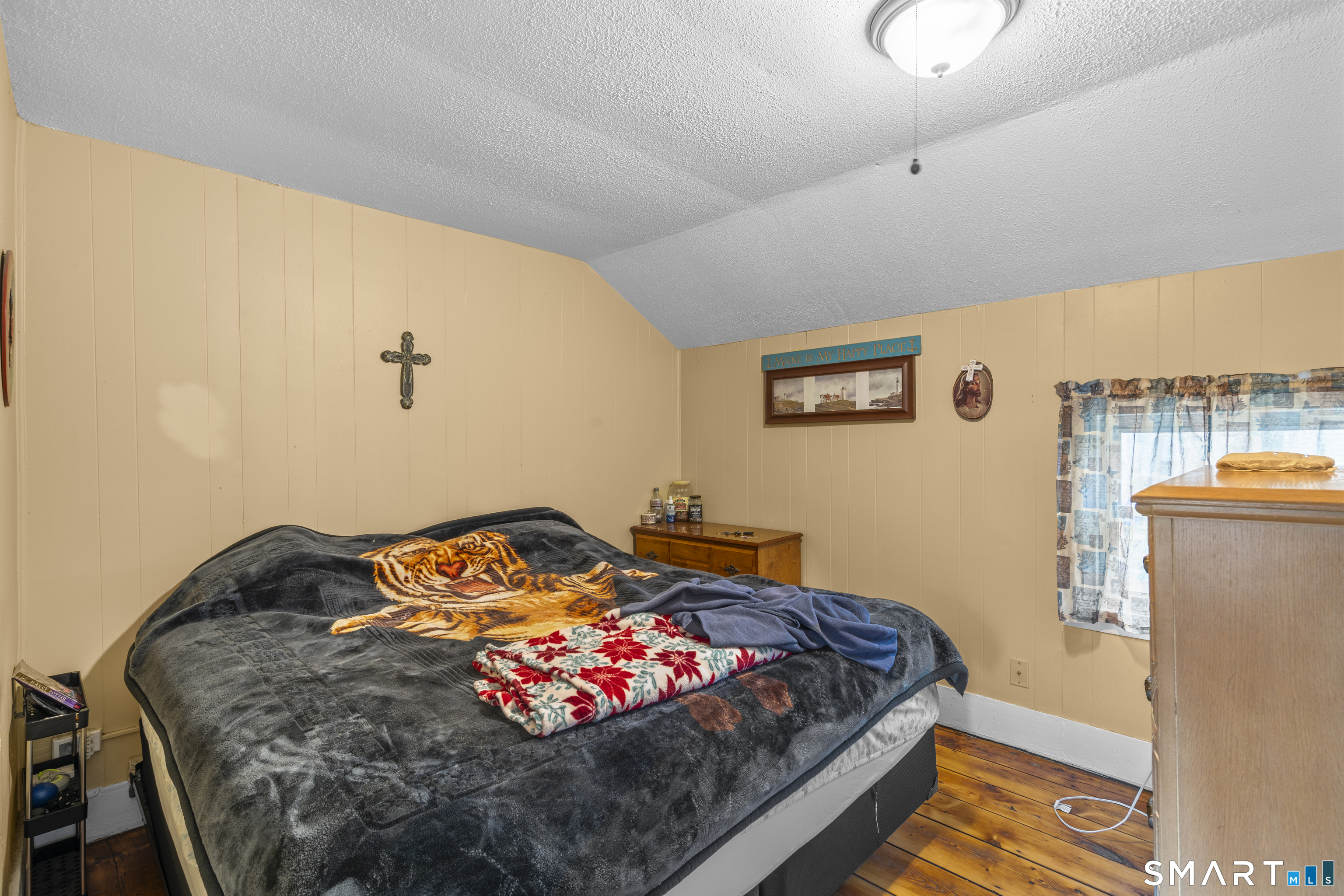 148 Pleasant Street