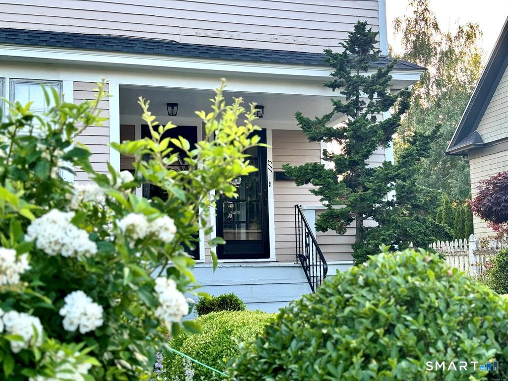 113 Ellsworth Street