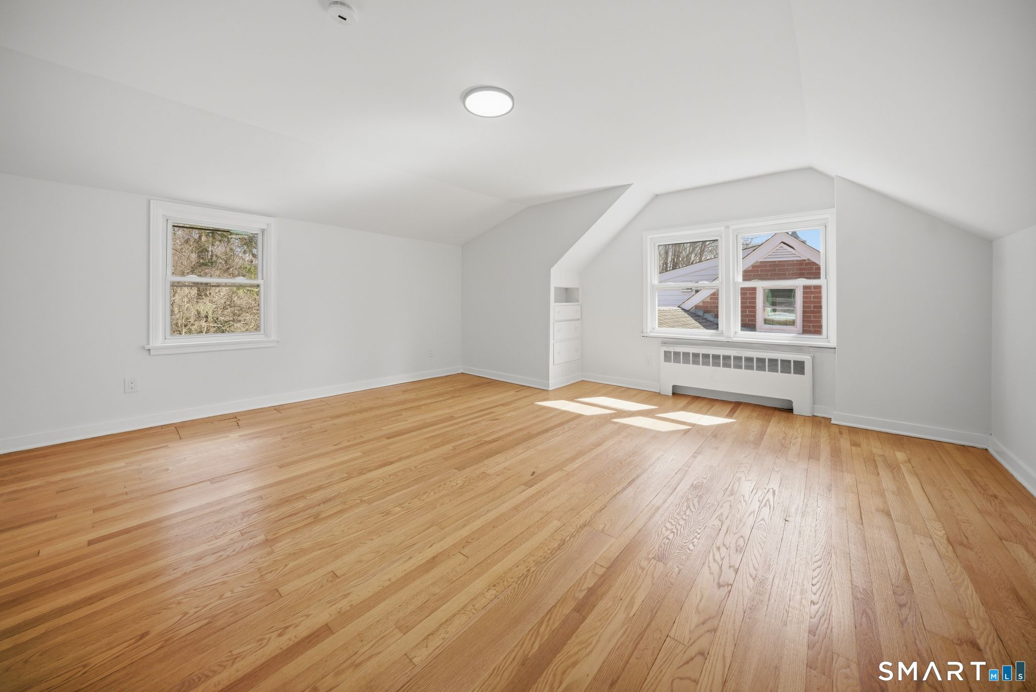 35 Dyer Avenue