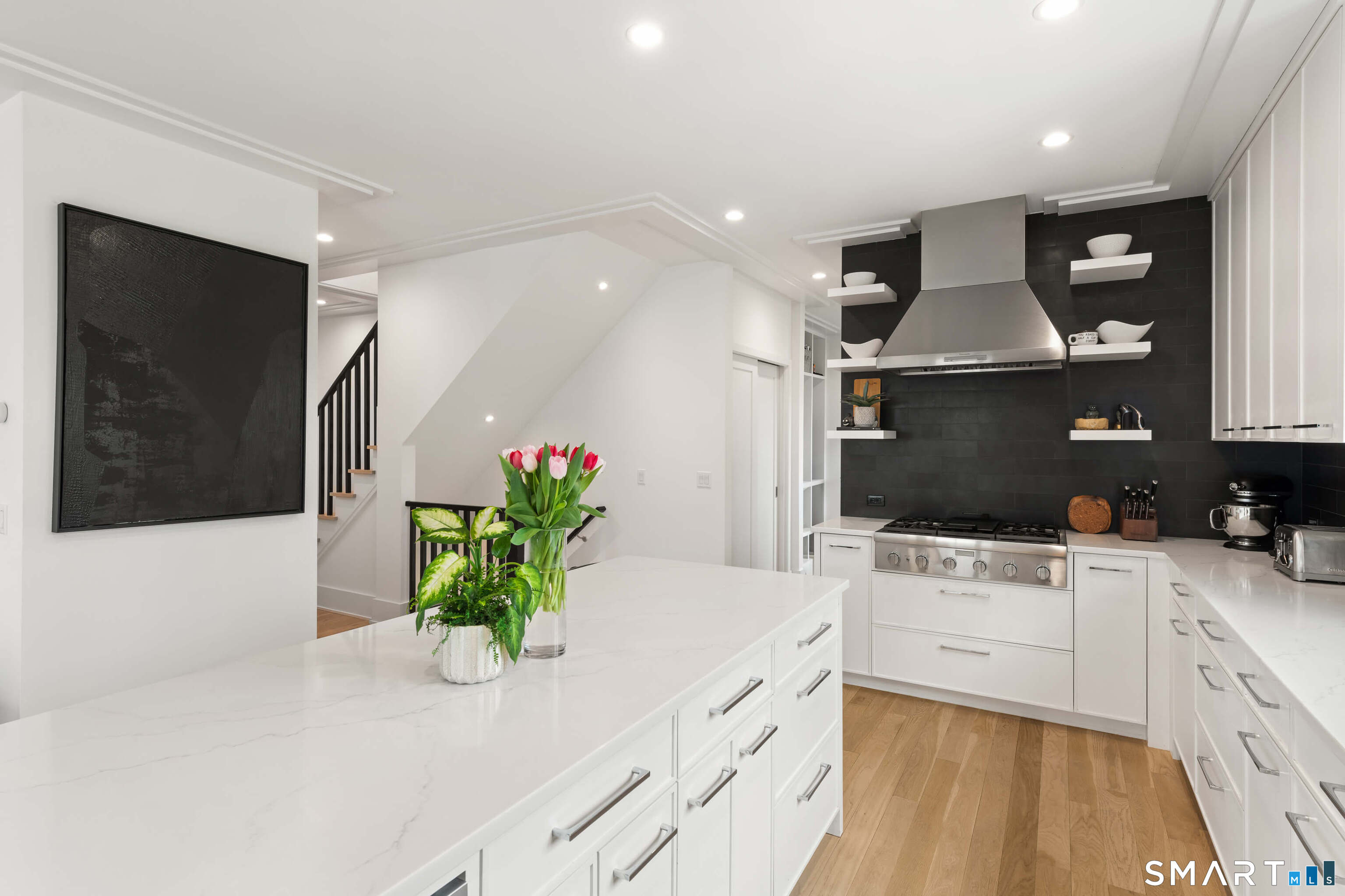 40 Richmondville Avenue