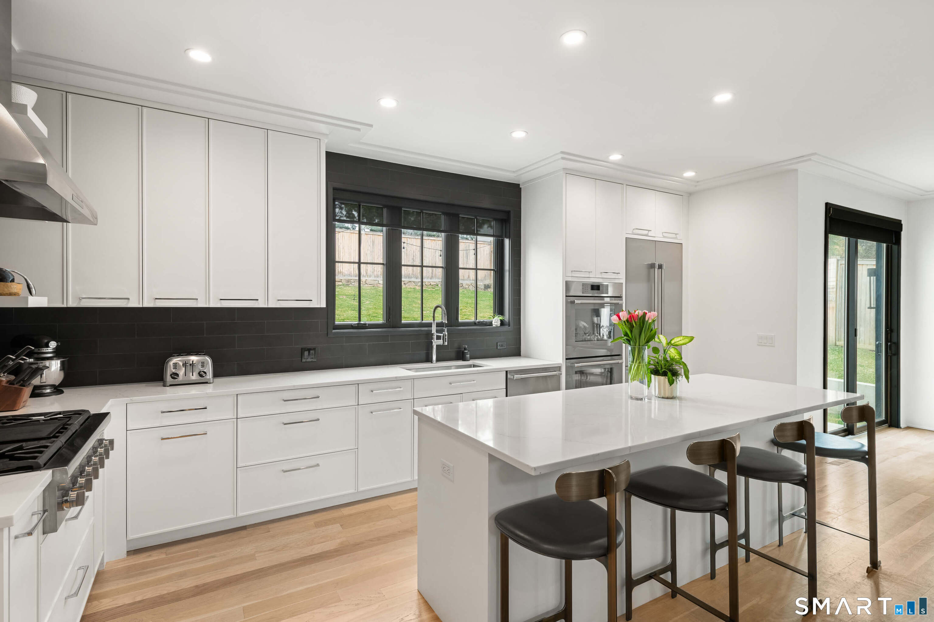 40 Richmondville Avenue