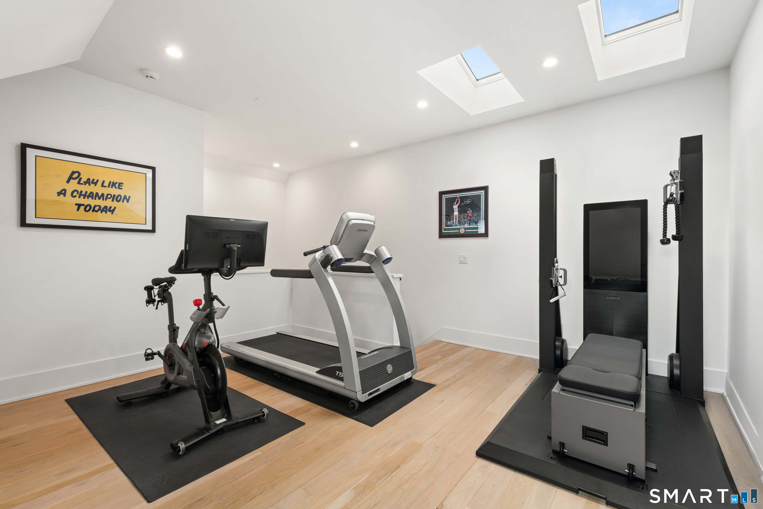 40 Richmondville Avenue