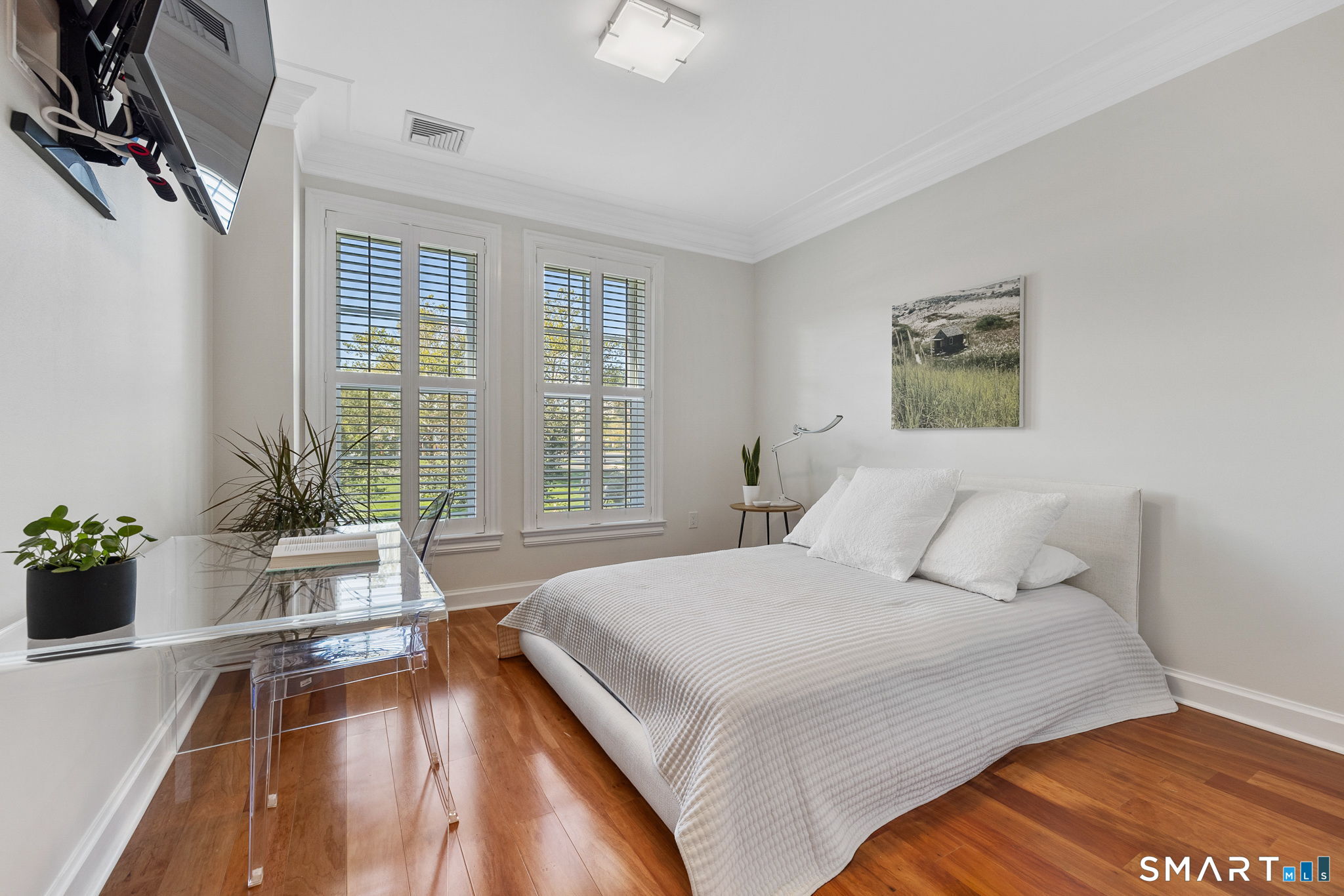 85 Memorial Road 205