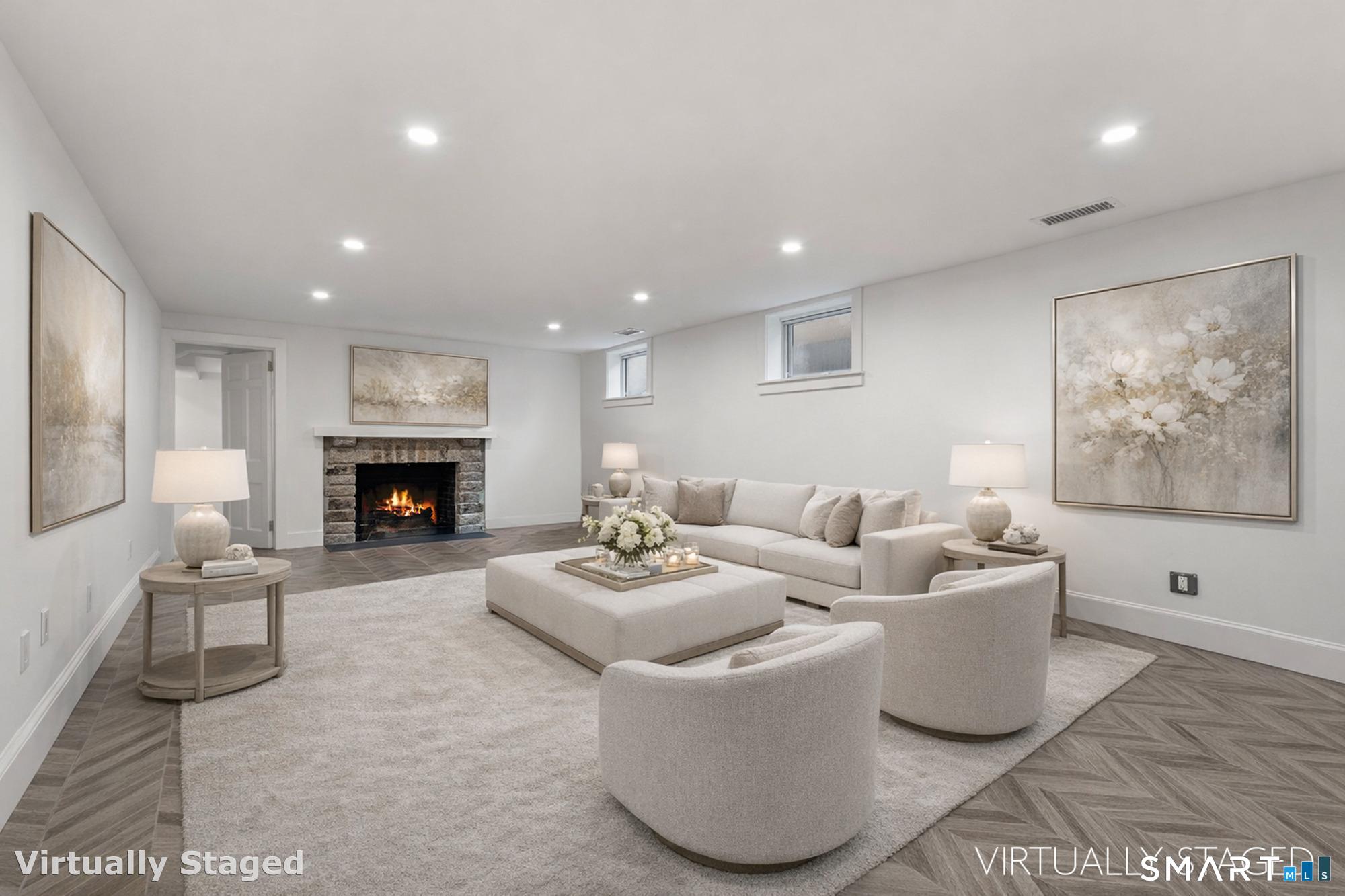 530 Round Hill Road