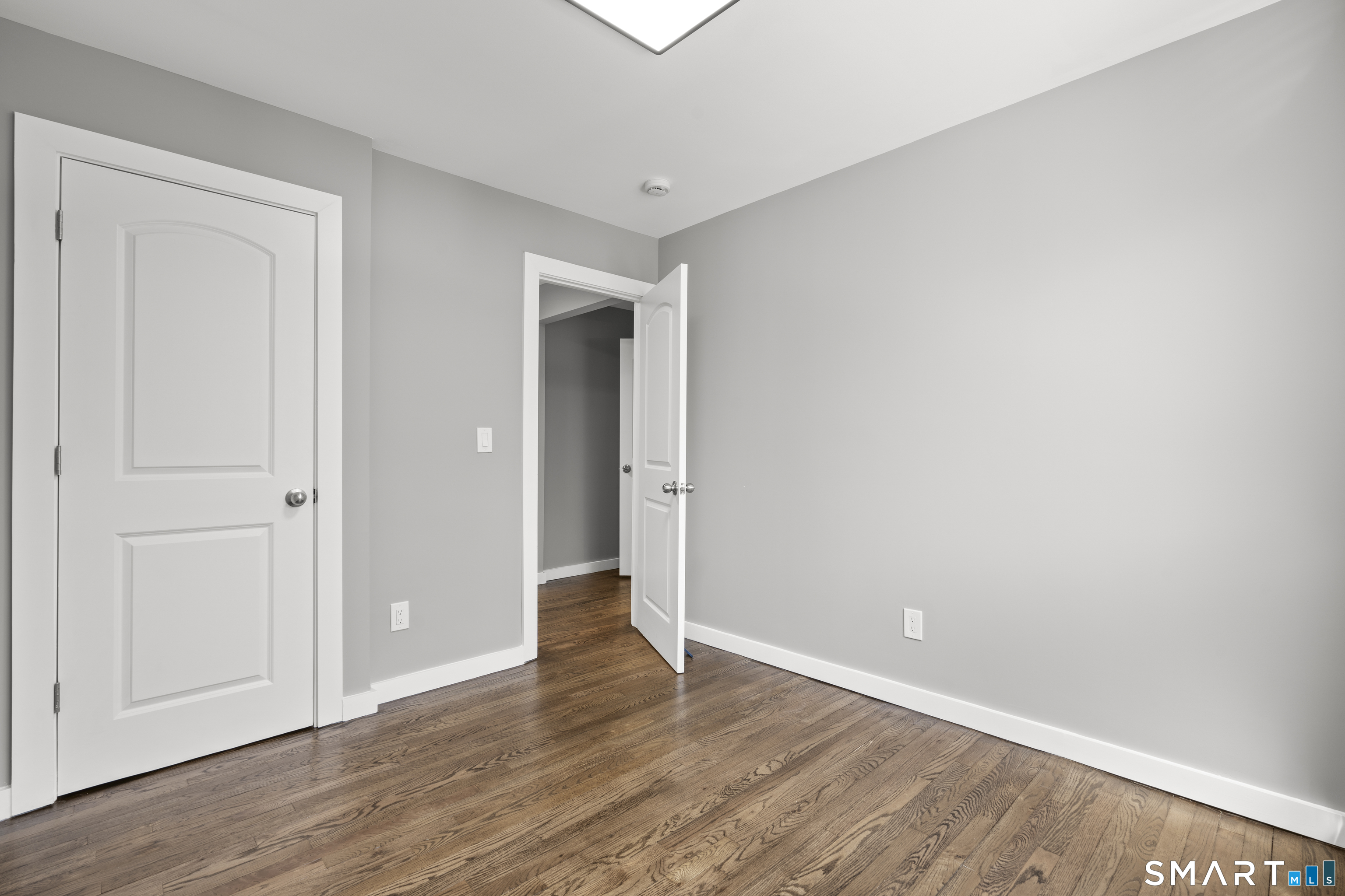 105 Richmond Hill Avenue 2