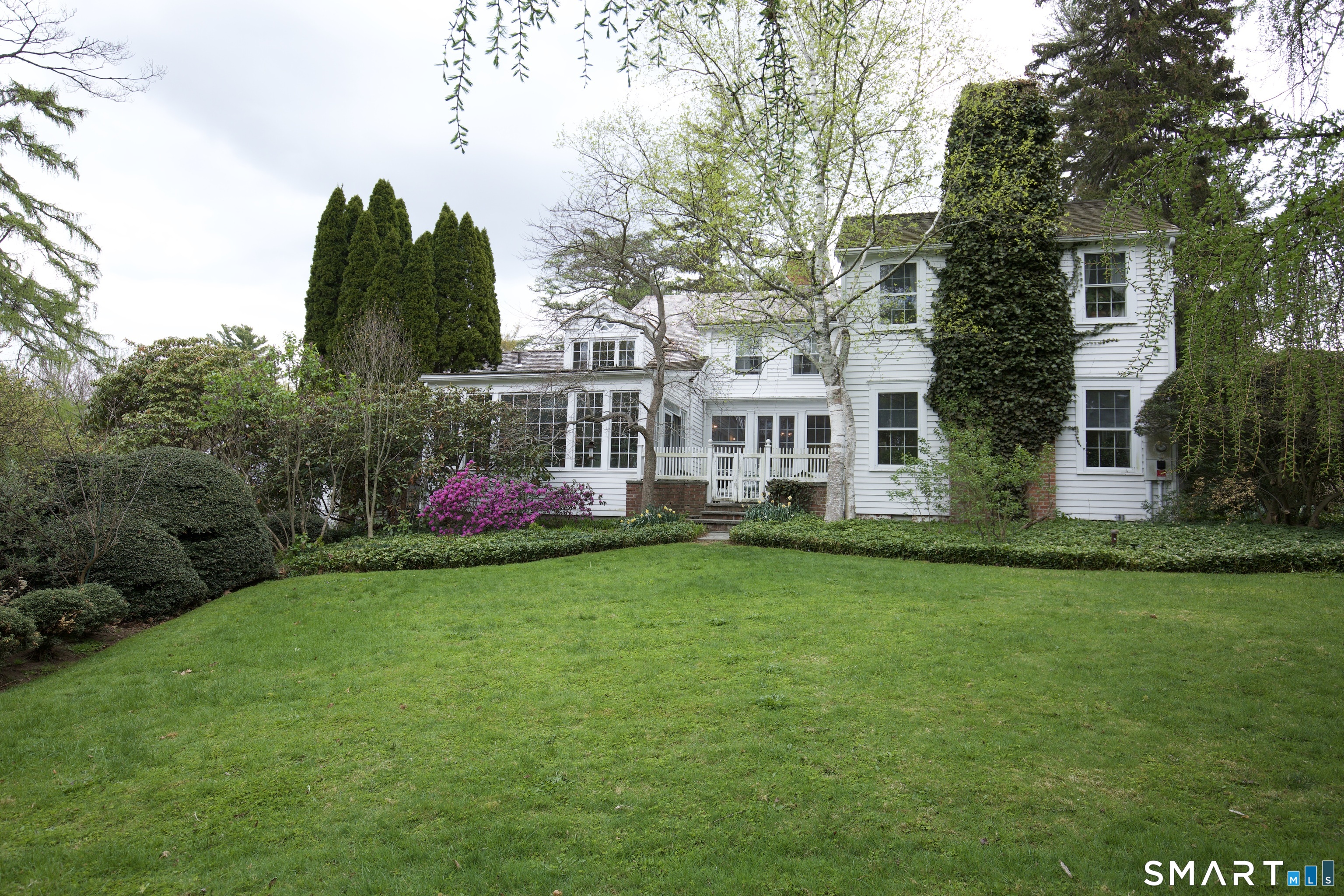 11 Clapboard Hill Road