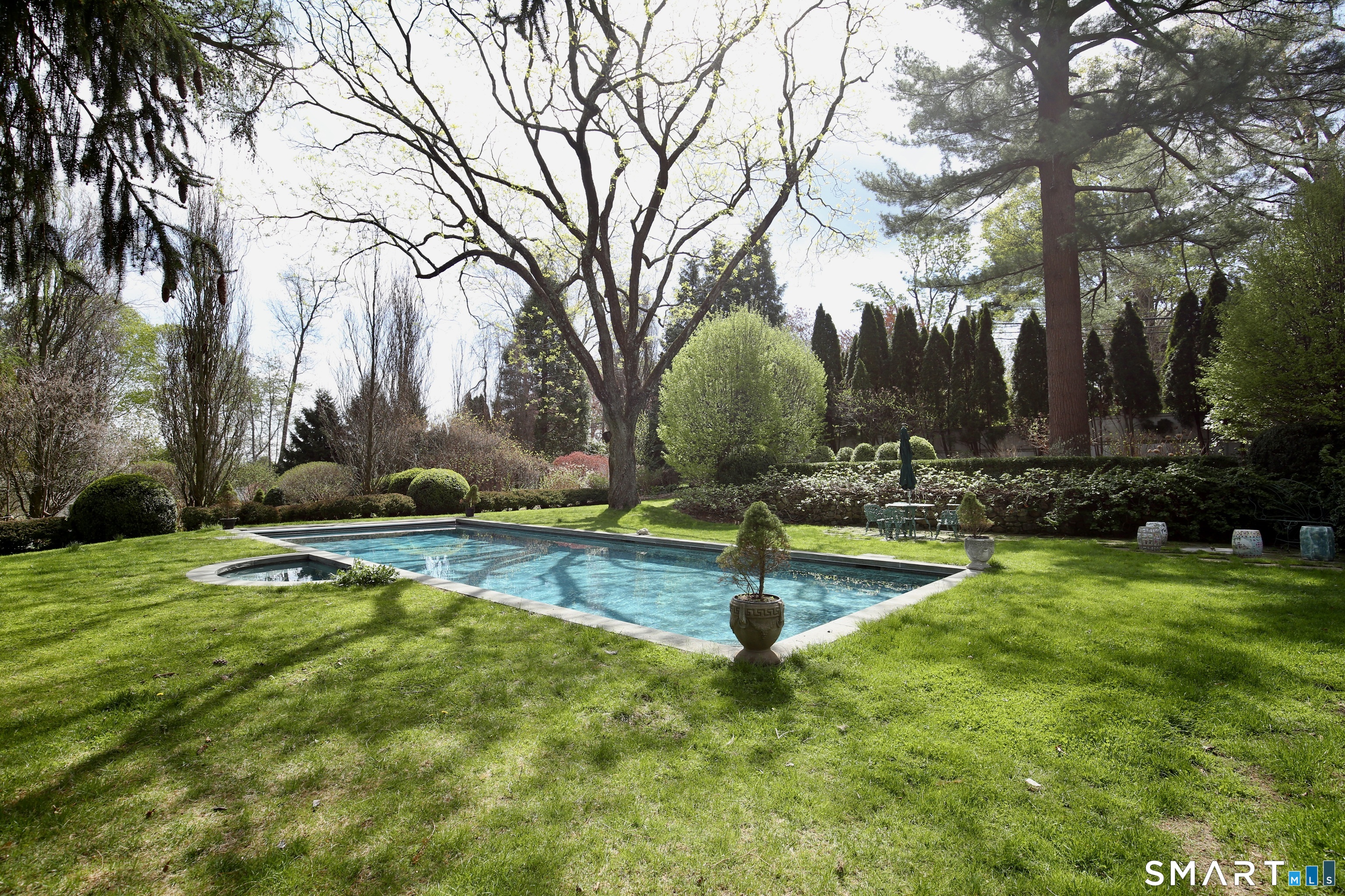 11 Clapboard Hill Road