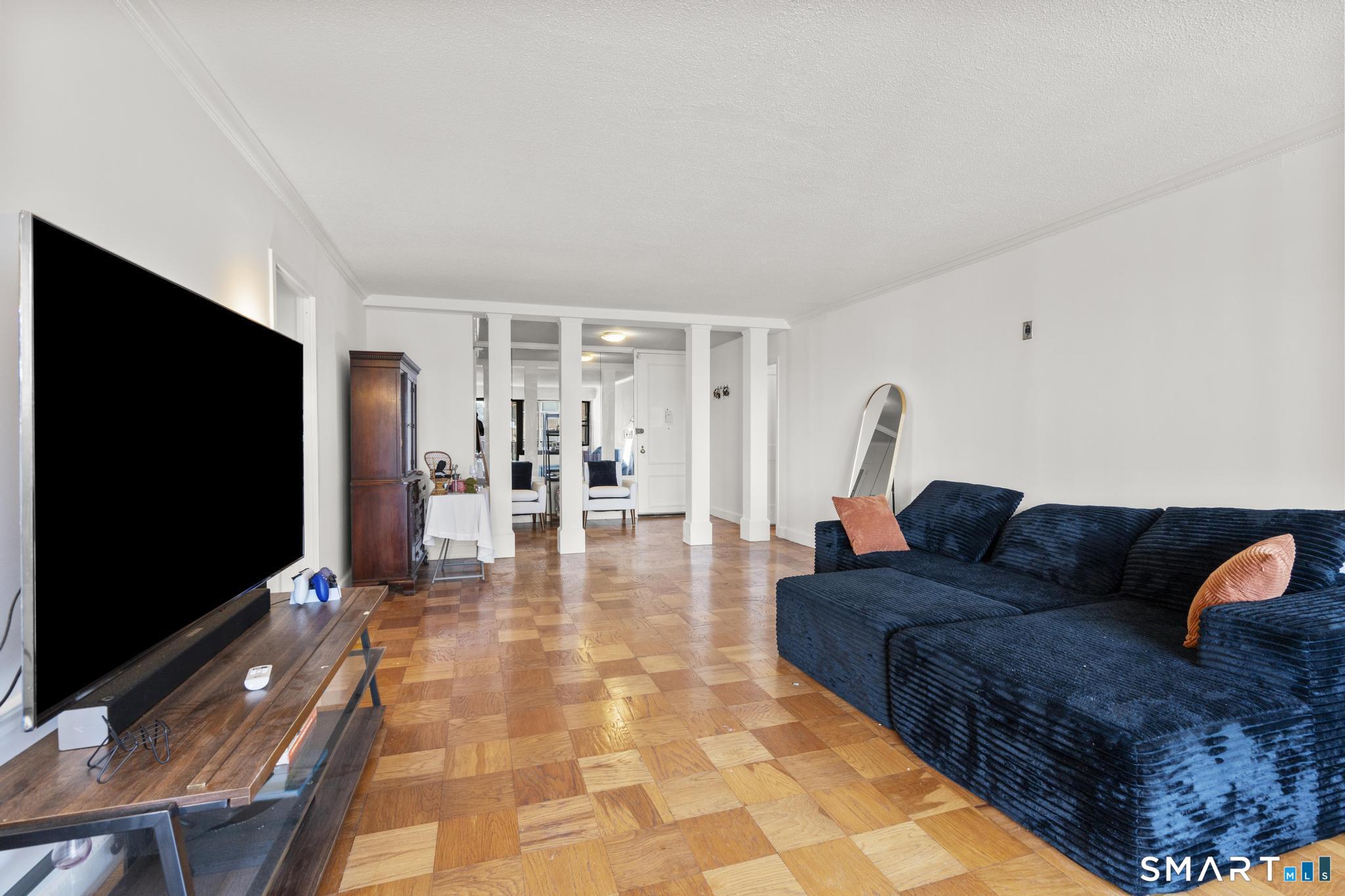 44 Strawberry Hill Avenue 8K