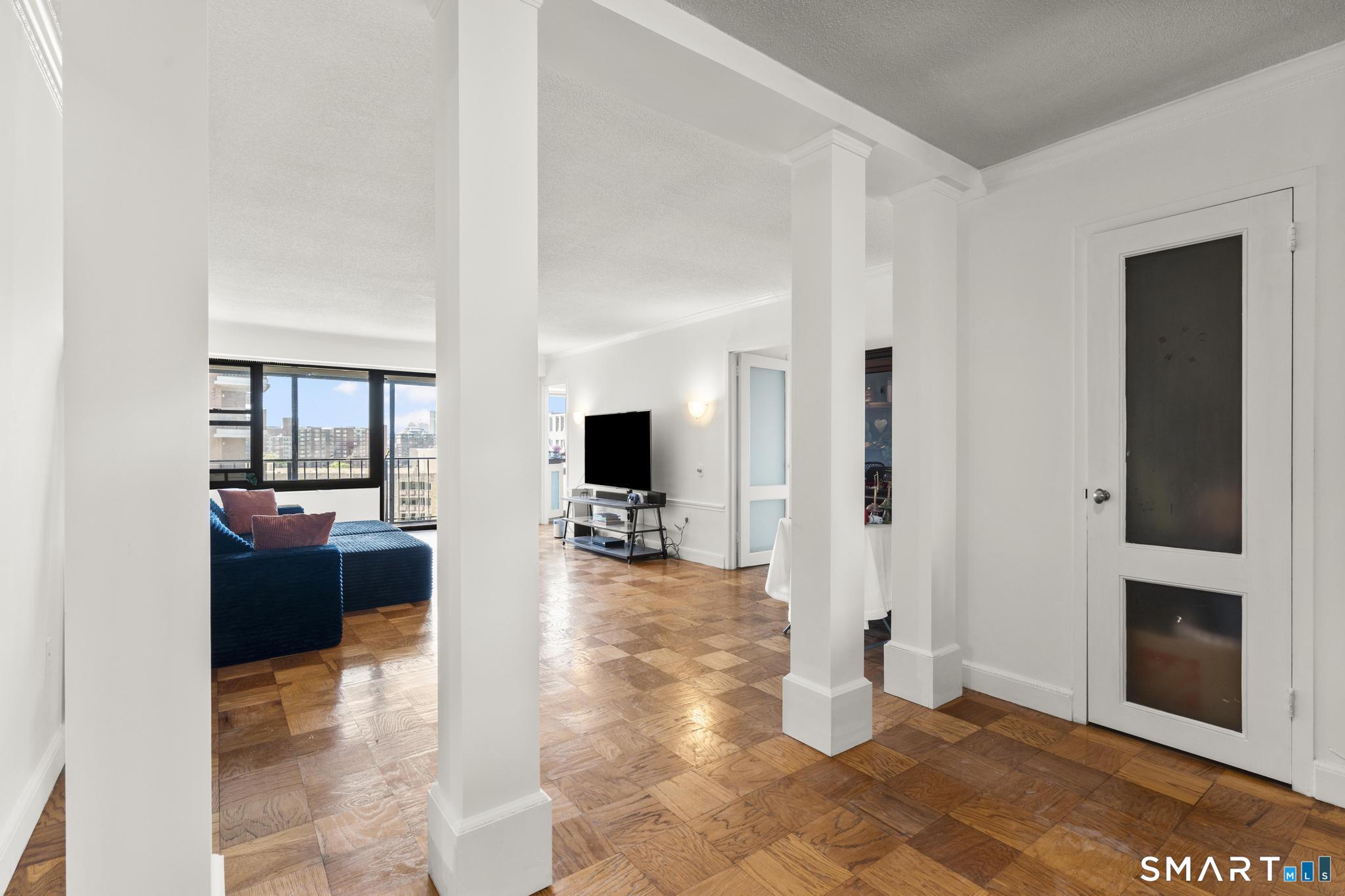 44 Strawberry Hill Avenue 8K