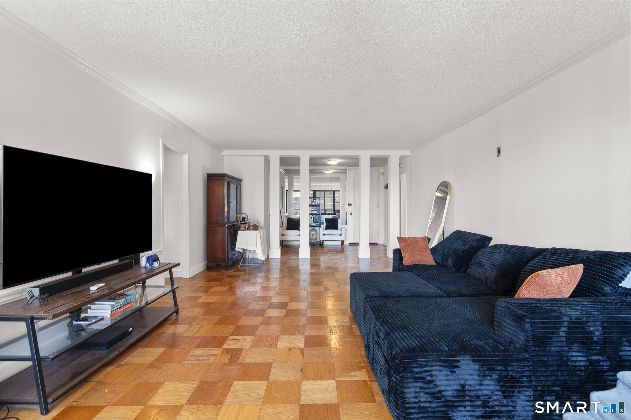 44 Strawberry Hill Avenue 8K