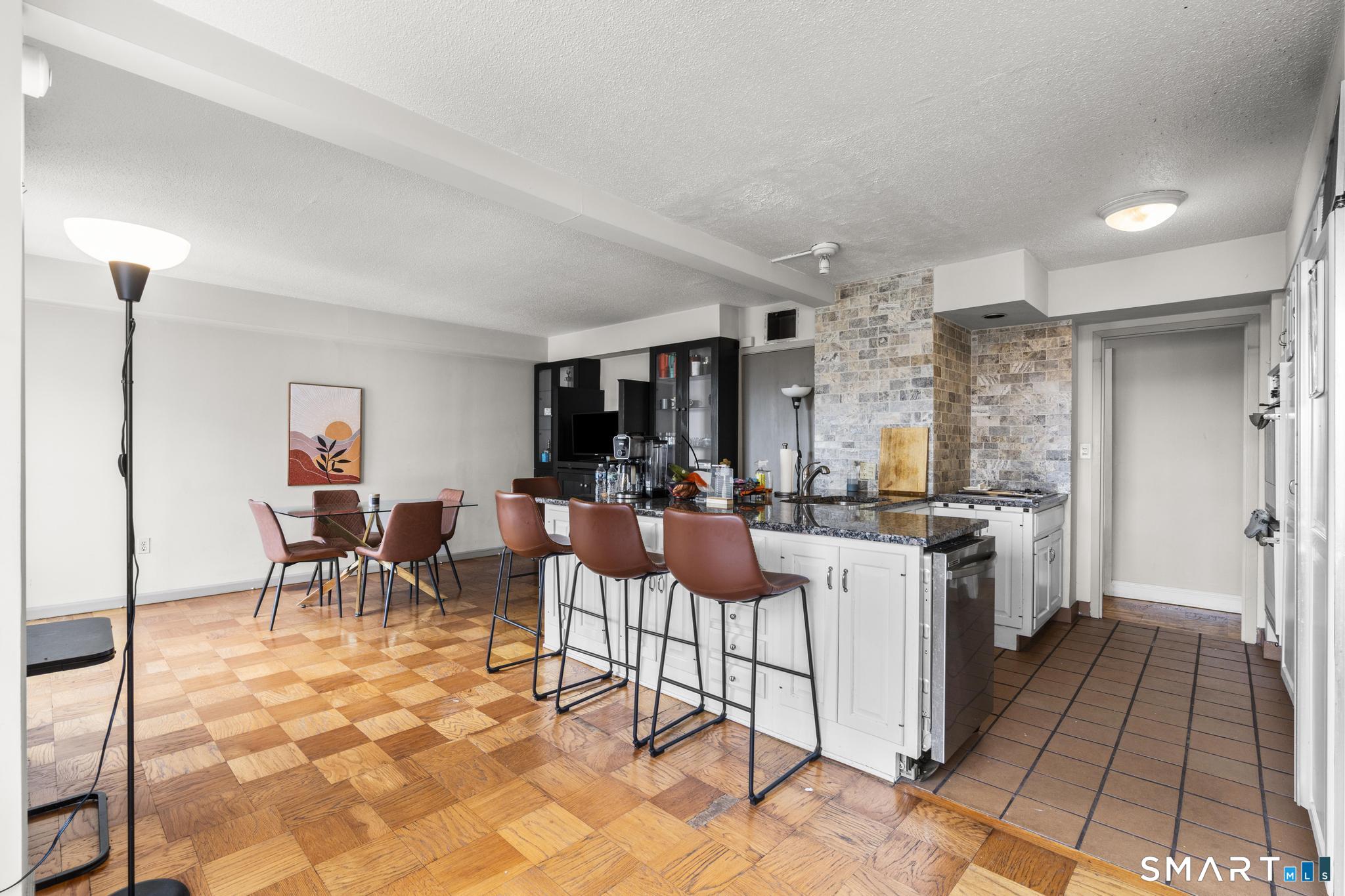 44 Strawberry Hill Avenue 8K