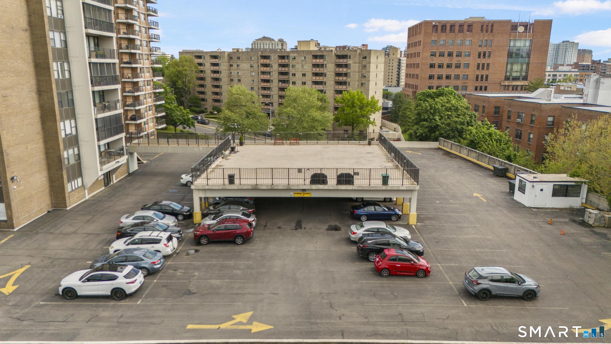 44 Strawberry Hill Avenue 8K