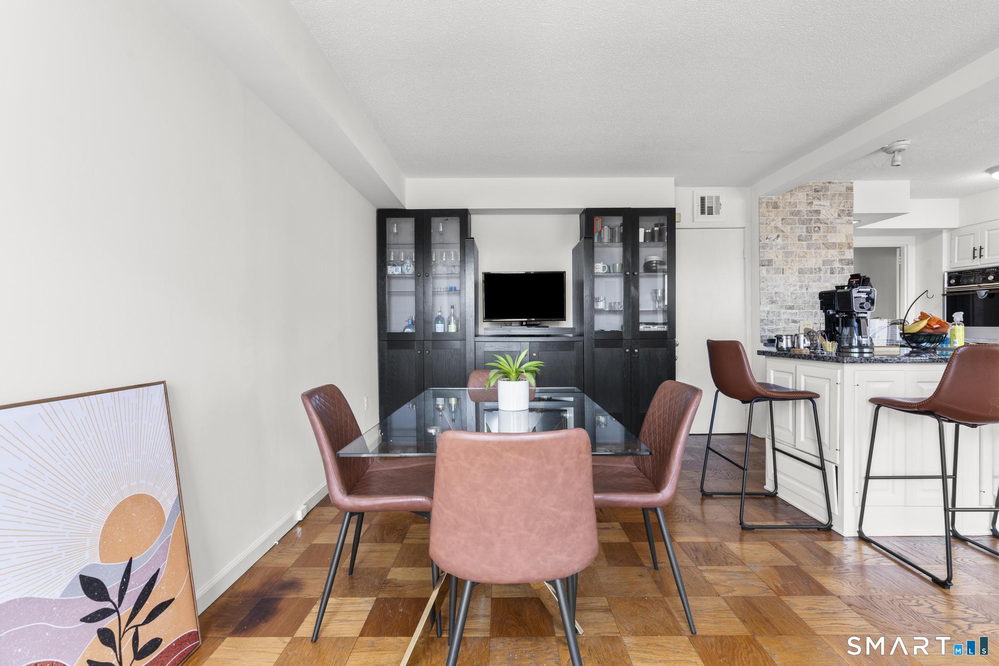 44 Strawberry Hill Avenue 8K