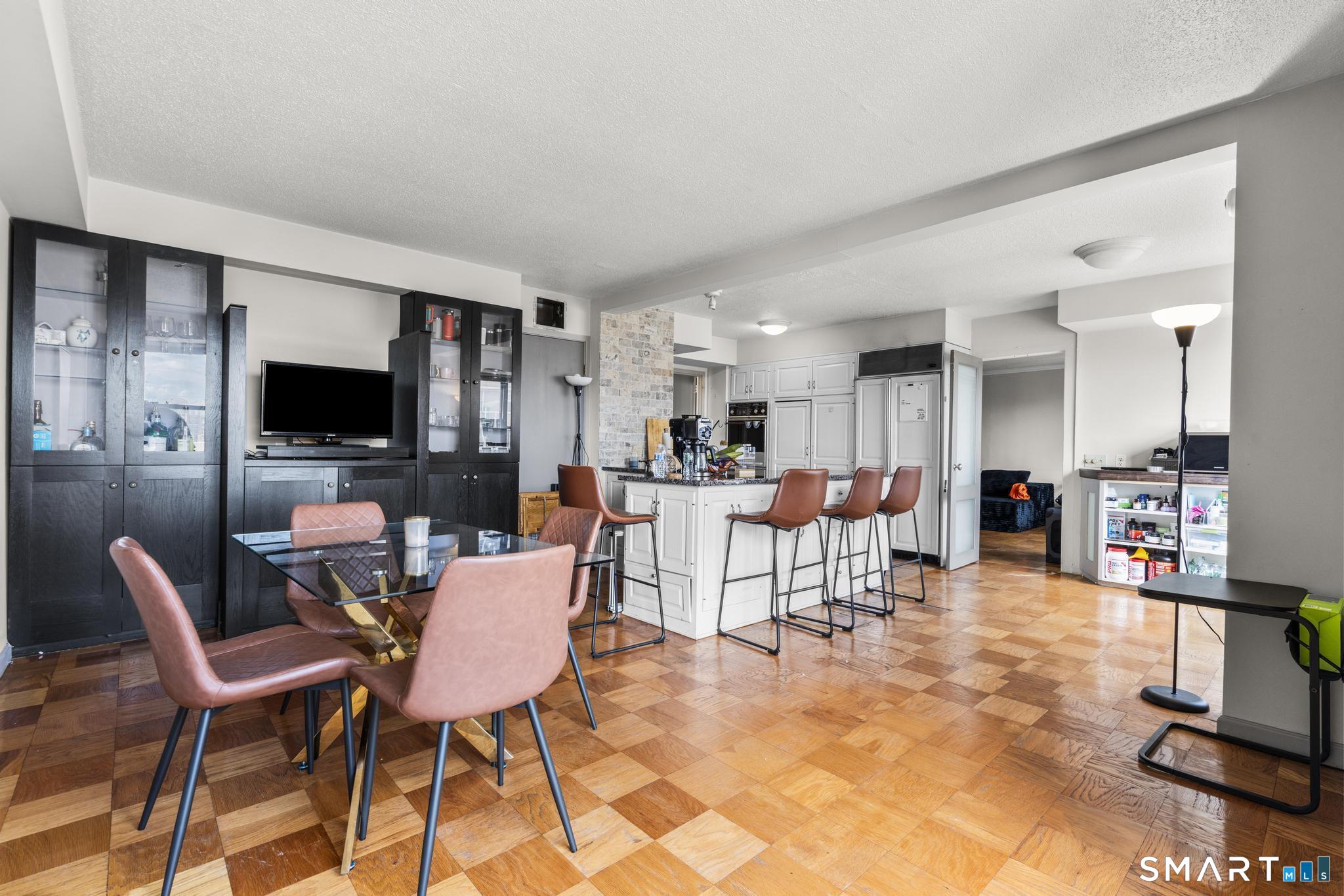 44 Strawberry Hill Avenue 8K