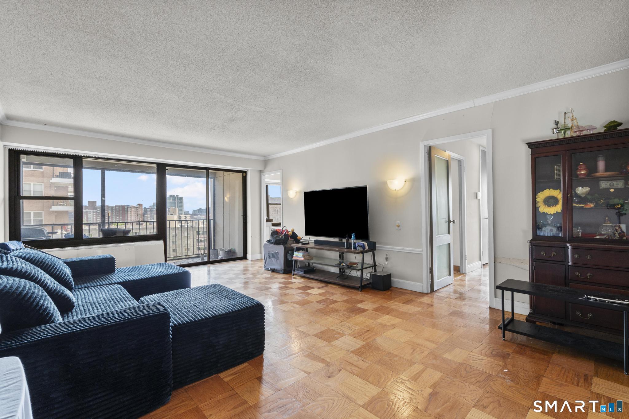 44 Strawberry Hill Avenue 8K