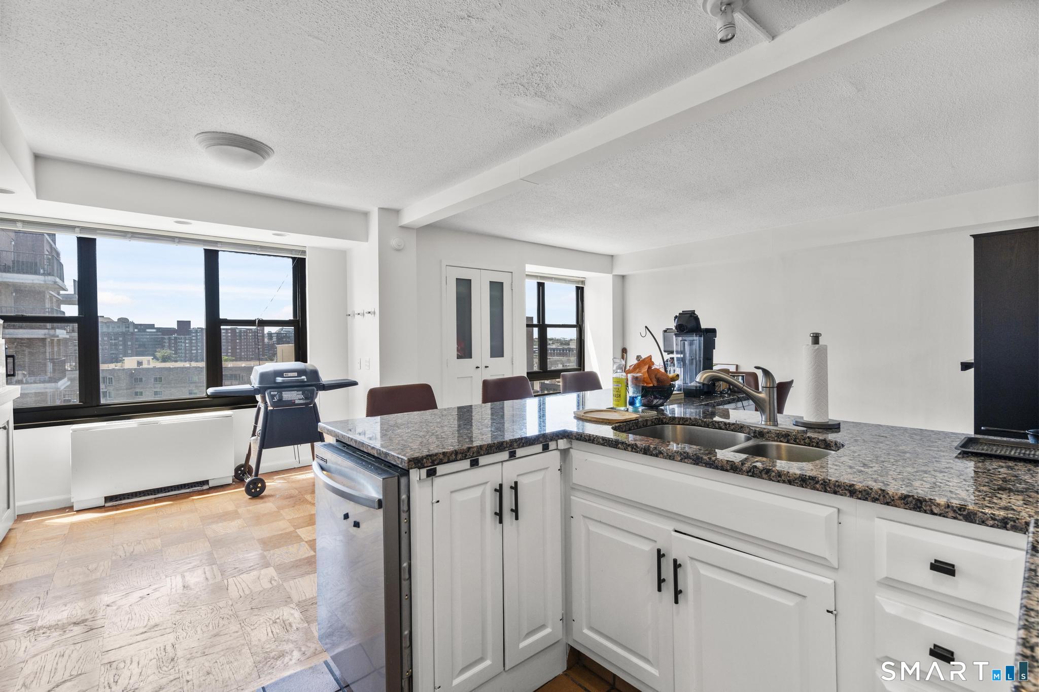 44 Strawberry Hill Avenue 8K