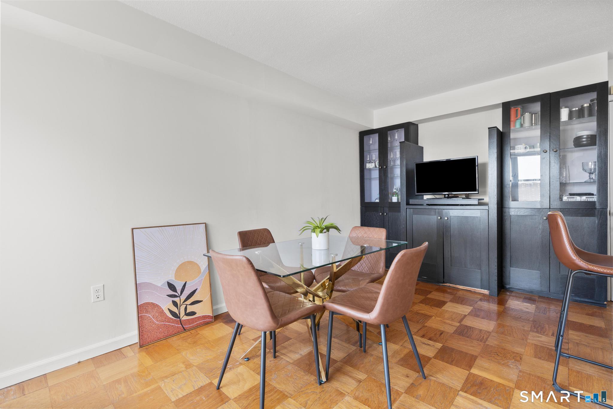 44 Strawberry Hill Avenue 8K