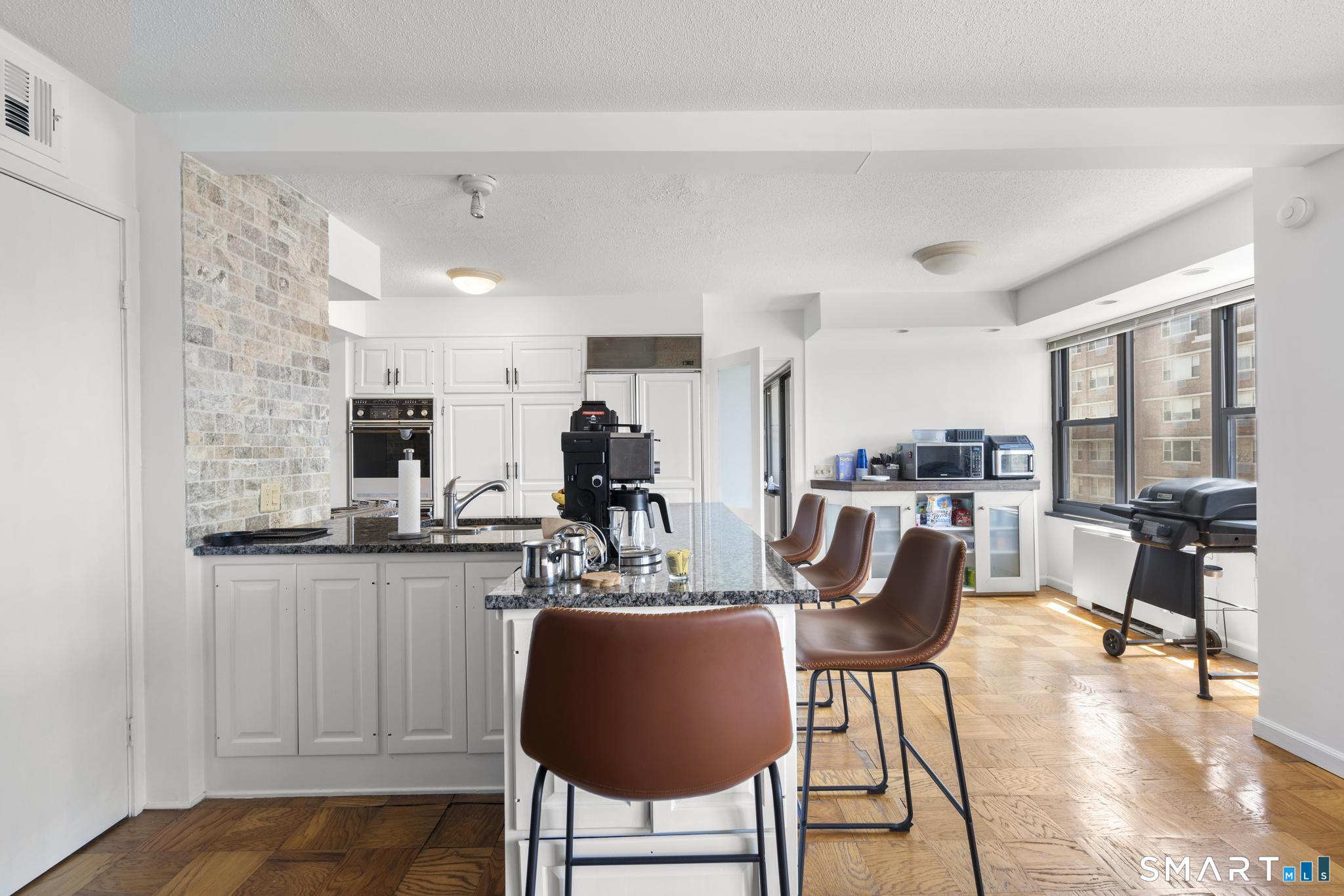 44 Strawberry Hill Avenue 8K