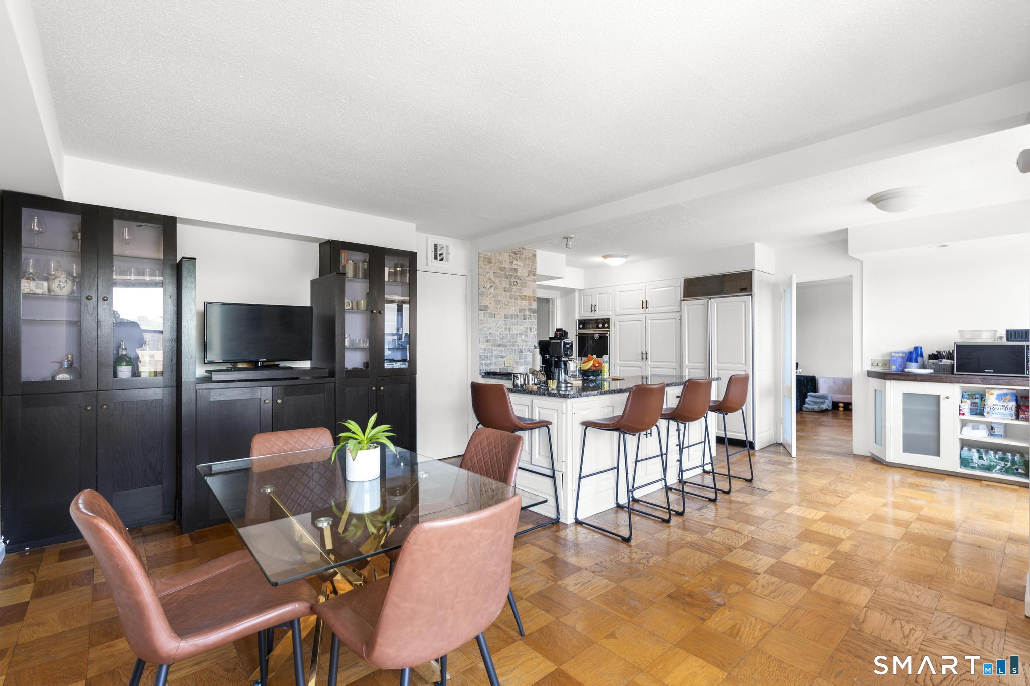 44 Strawberry Hill Avenue 8K