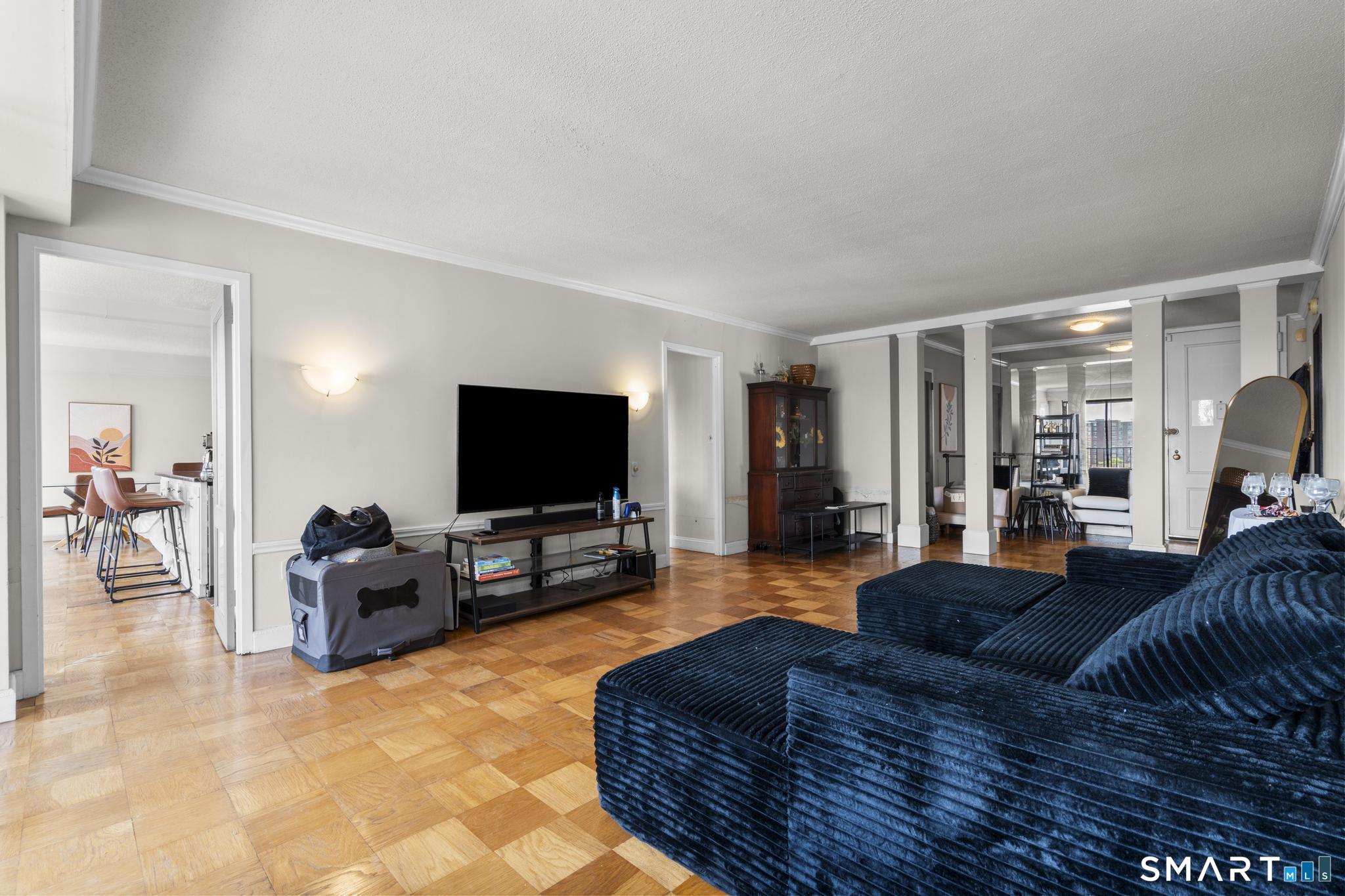 44 Strawberry Hill Avenue 8K