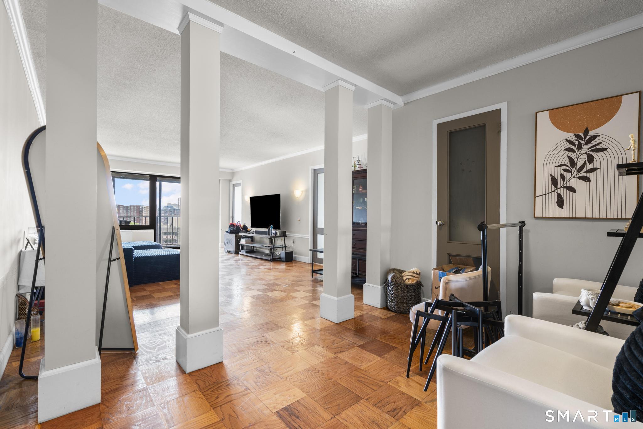 44 Strawberry Hill Avenue 8K