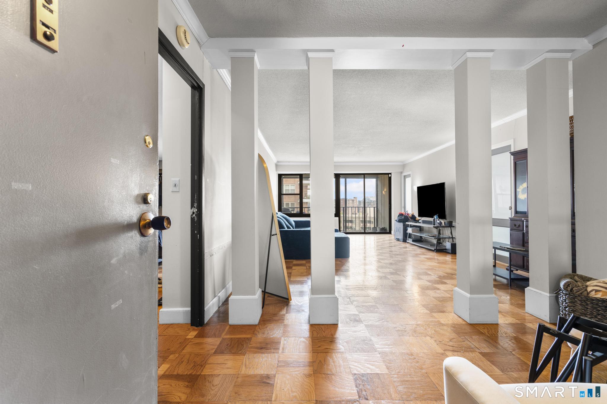 44 Strawberry Hill Avenue 8K
