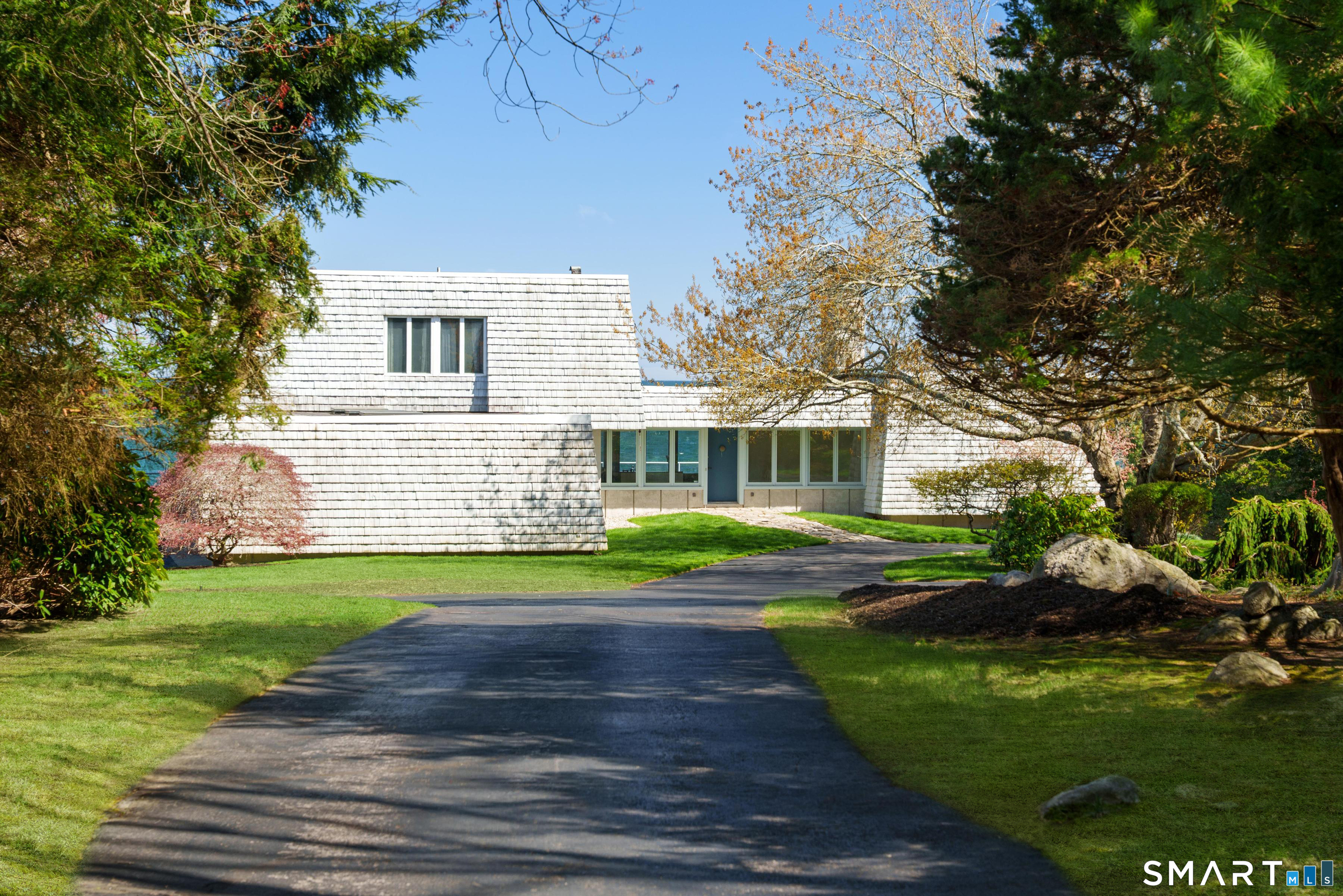 39 Chippechaug Trail