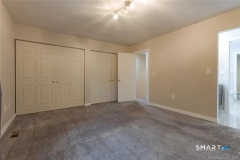 101 Farmington Chase Crescent 101
