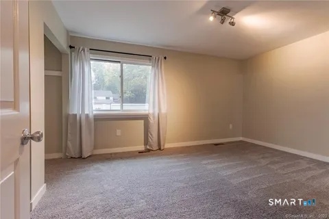 101 Farmington Chase Crescent 101