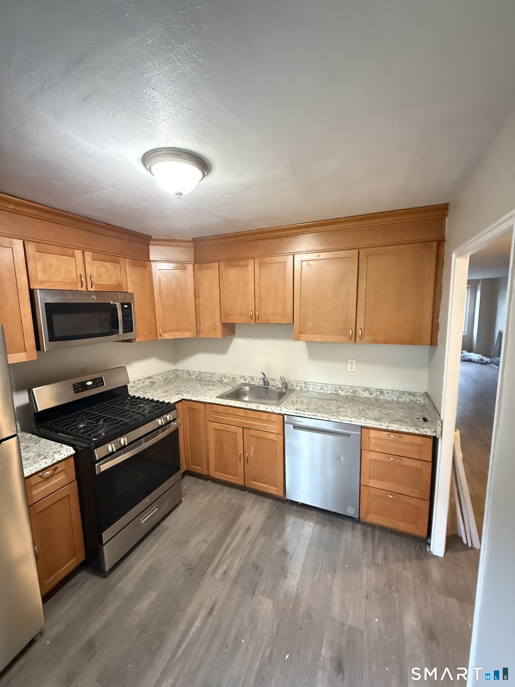 71 Strawberry Hill Avenue 416