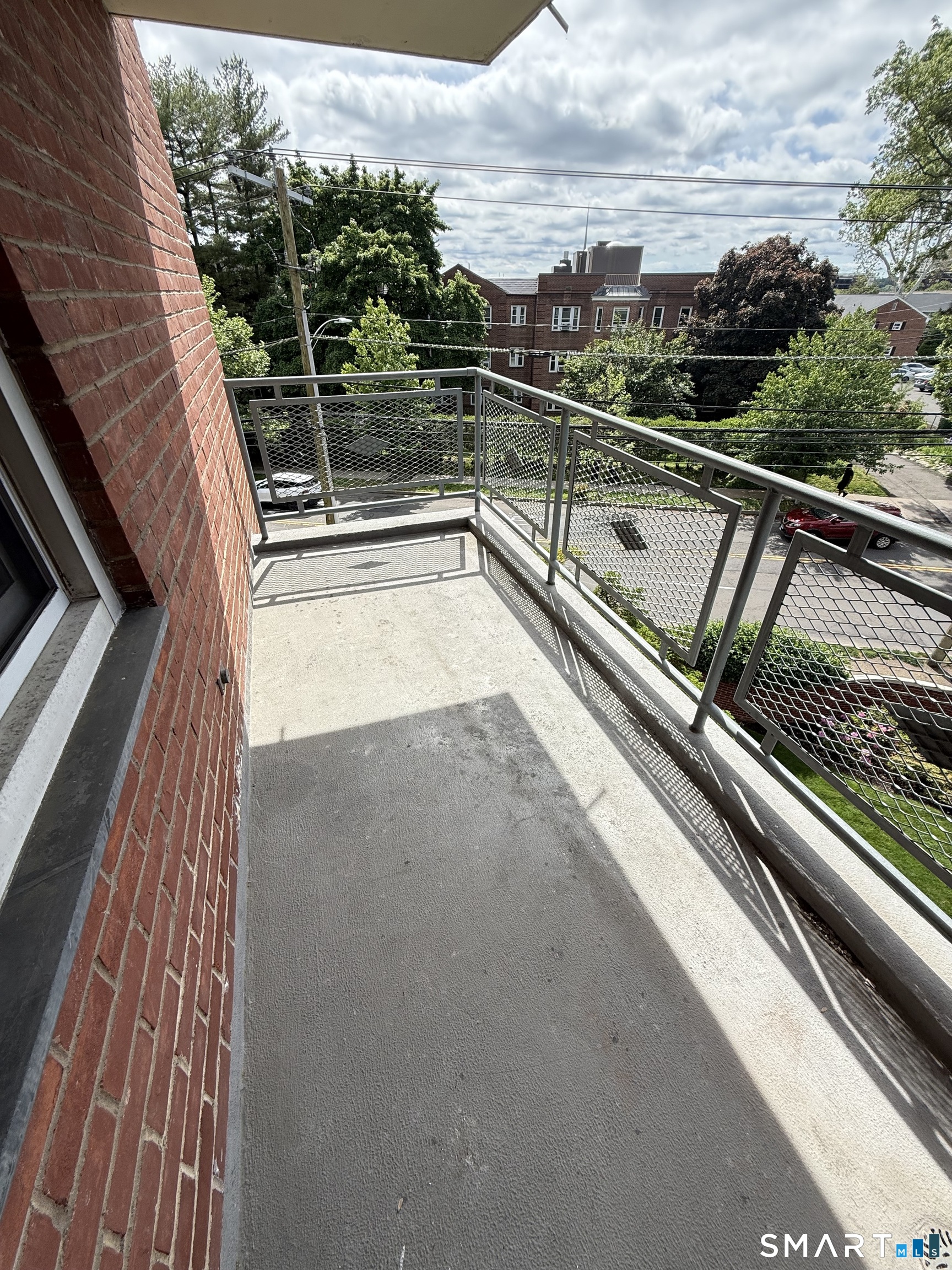 71 Strawberry Hill Avenue 416