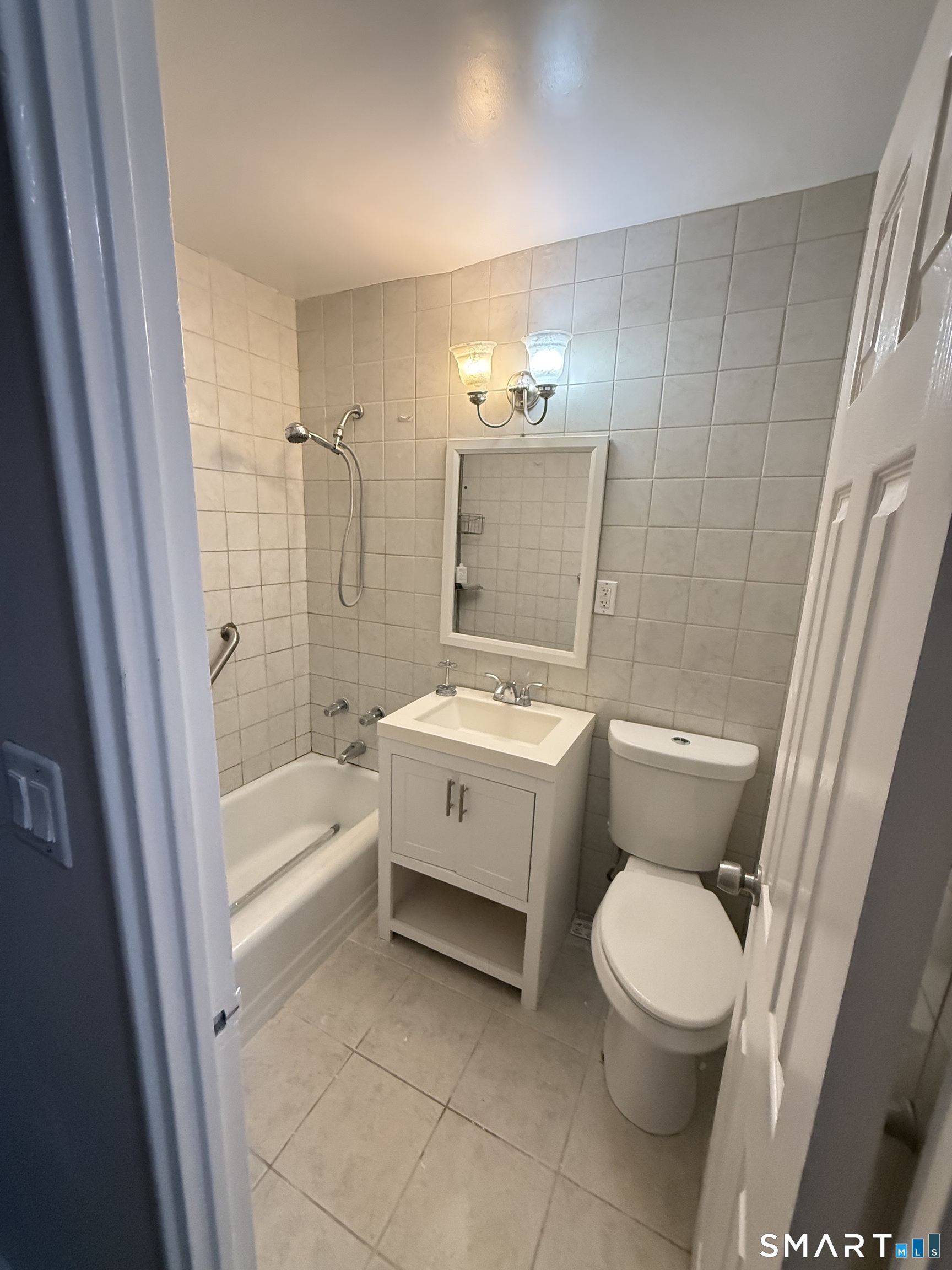 71 Strawberry Hill Avenue 416