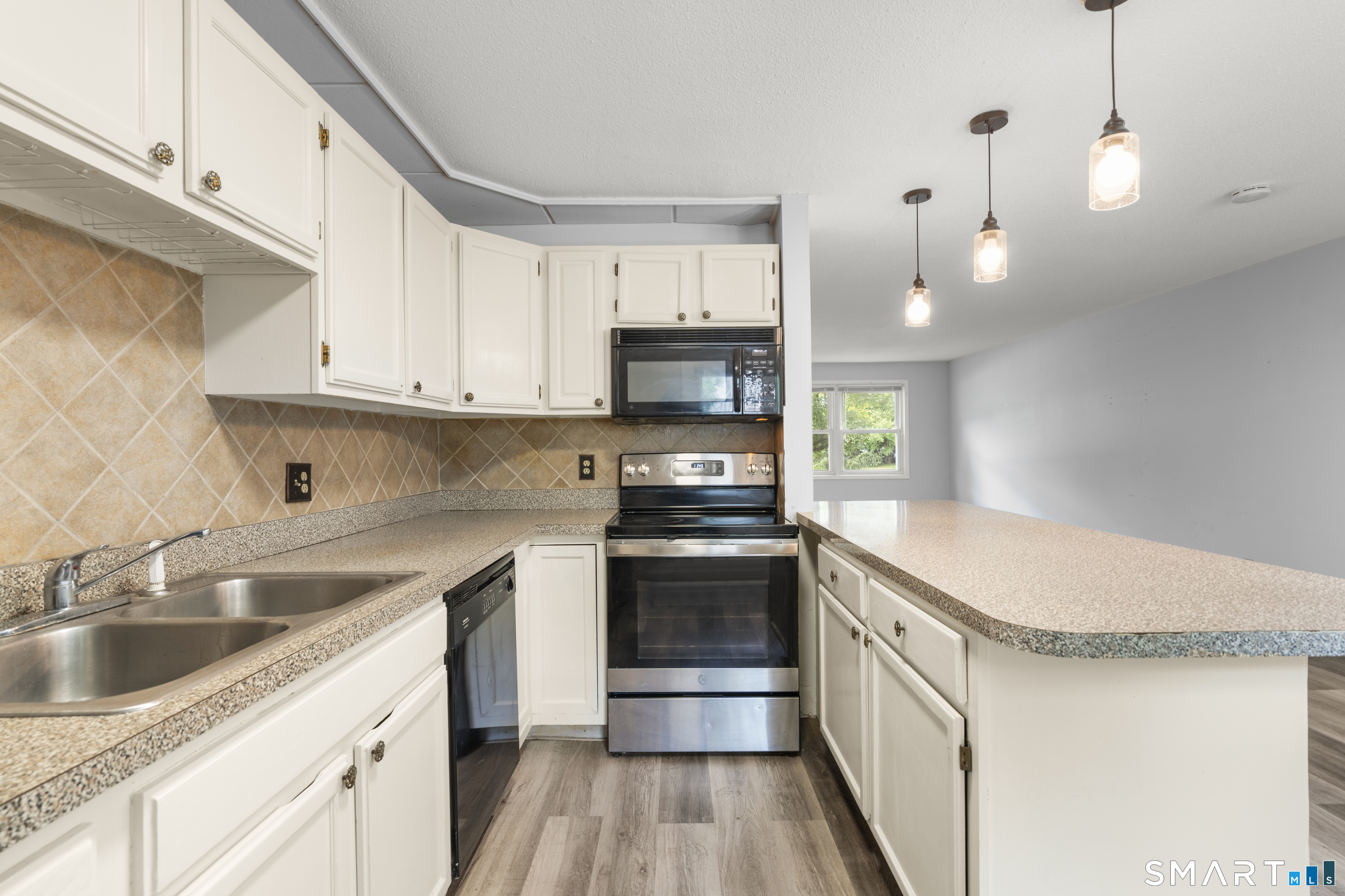 115 Kensington Avenue Unit: 1