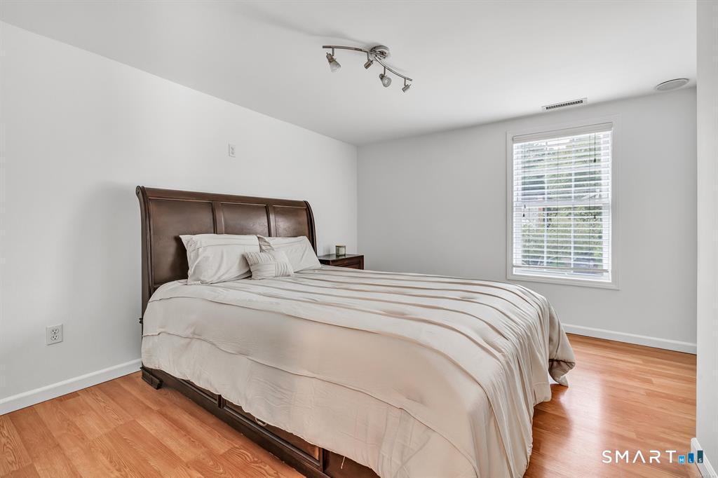 171 Henderson Road