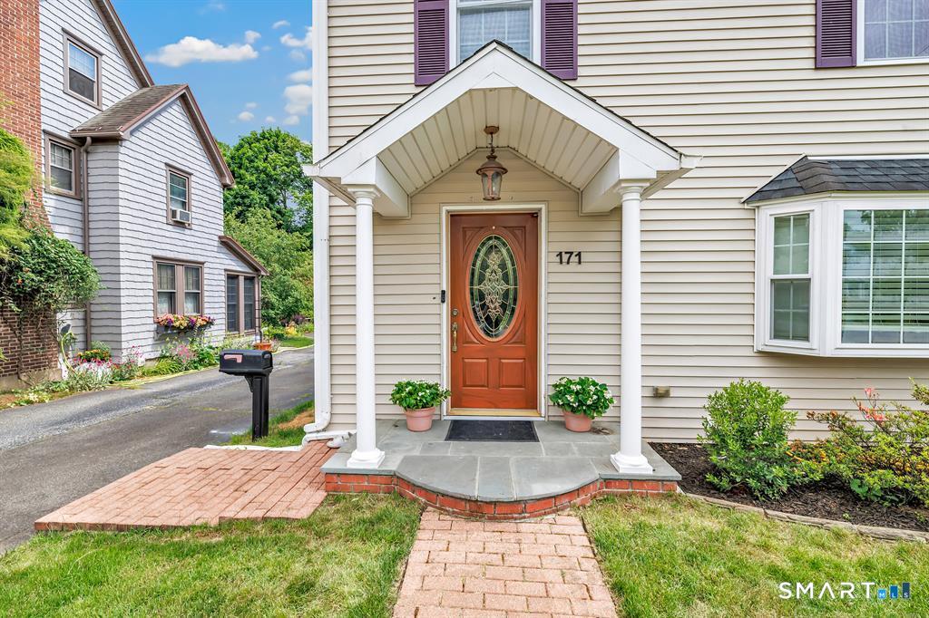 171 Henderson Road