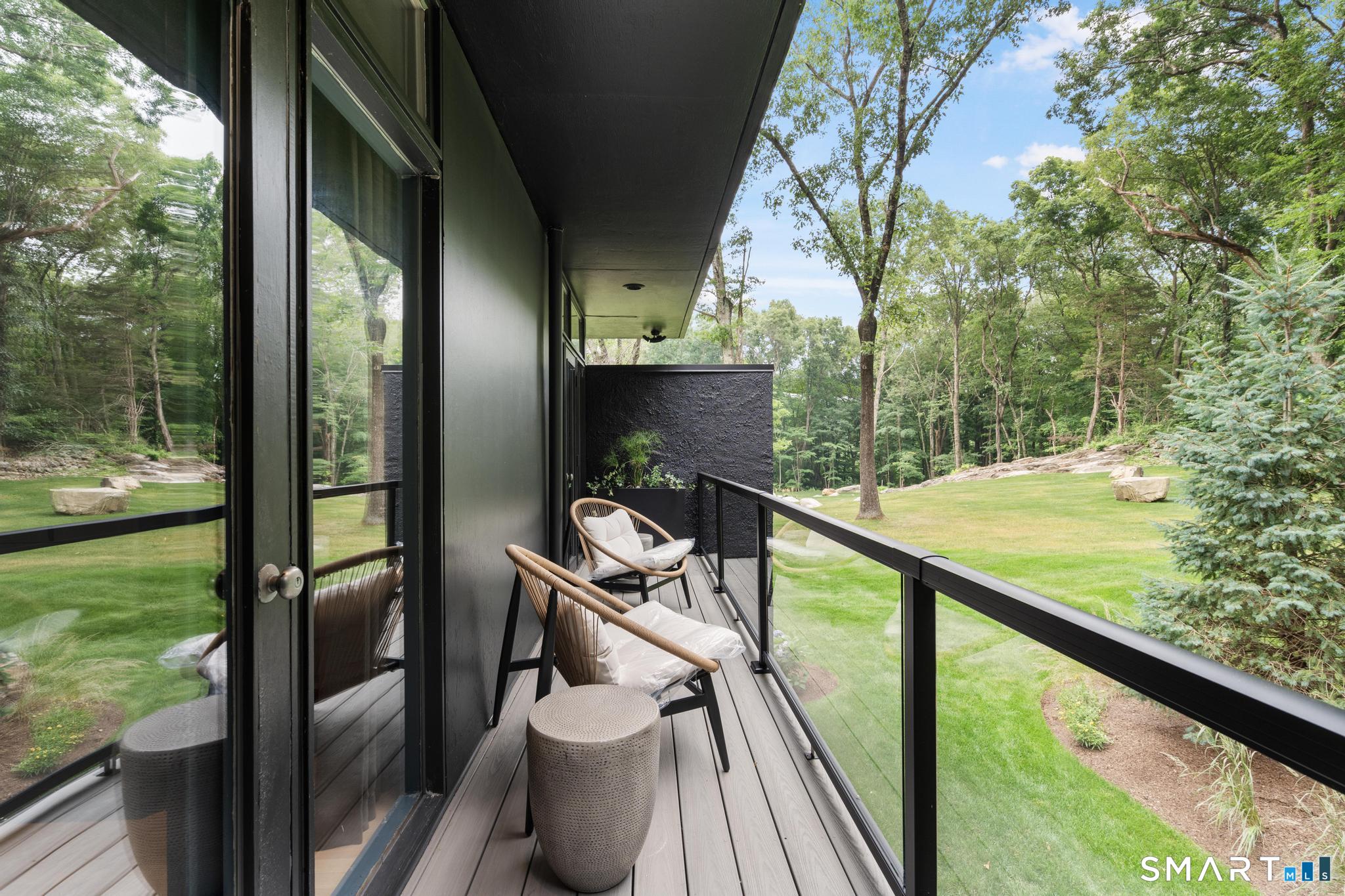 17 Pine Ridge Road