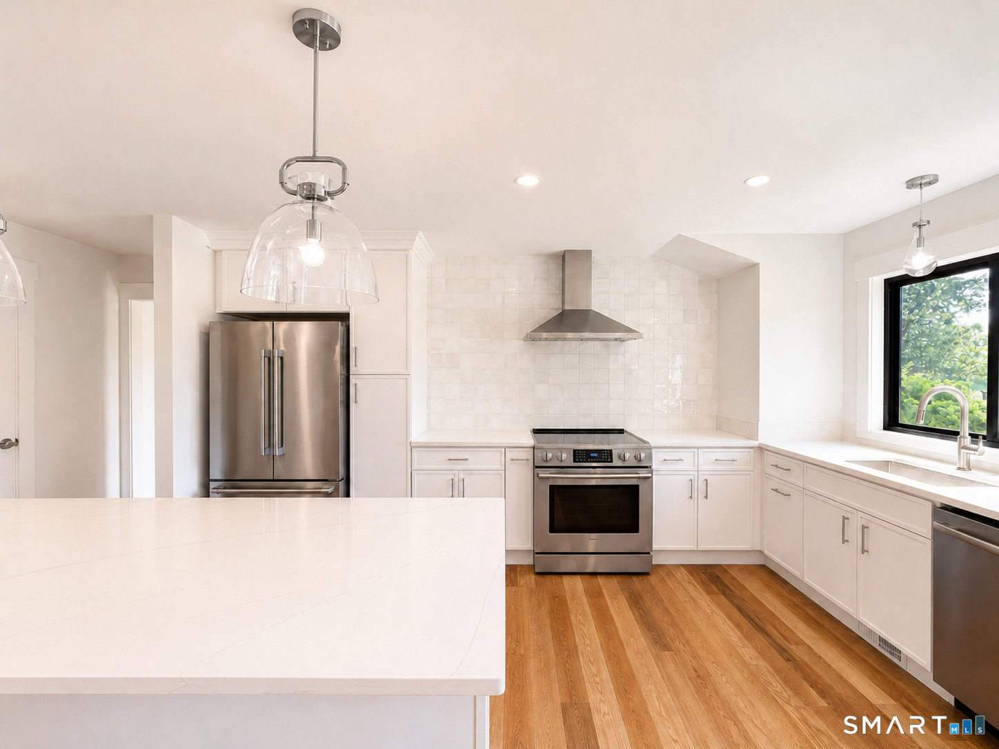 585 Pequot Lane Unit: B