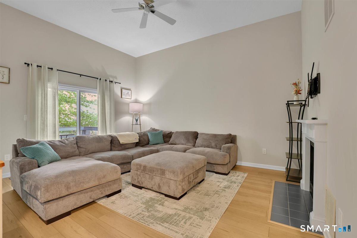 542 Pilgrim Harbor Unit: 542