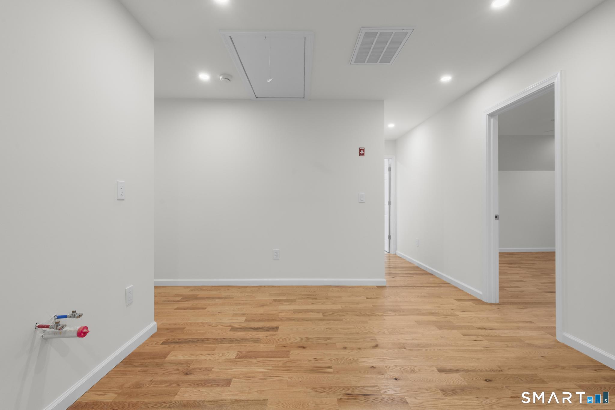 131 Columbia Street Unit: 2