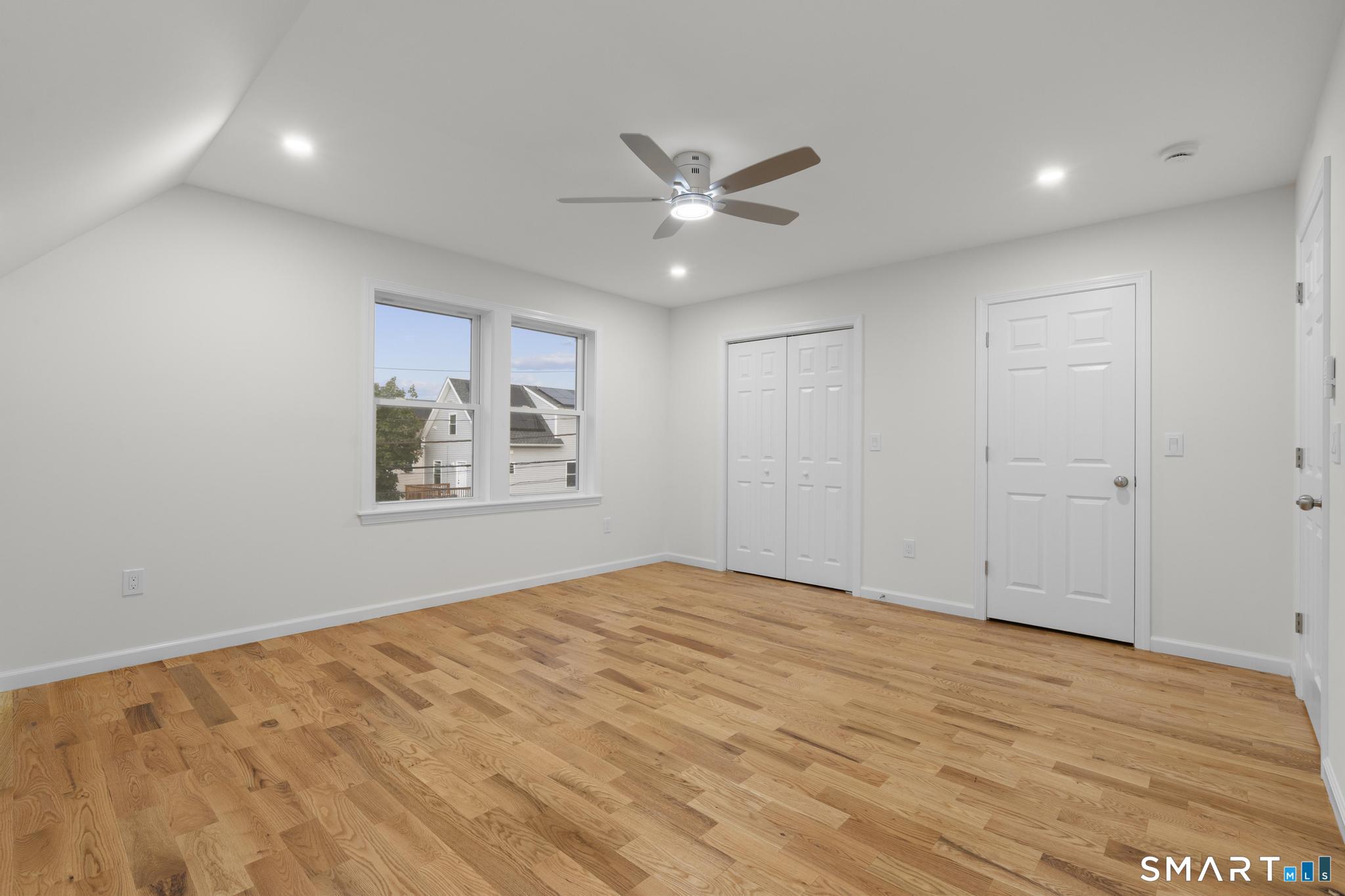 131 Columbia Street Unit: 2