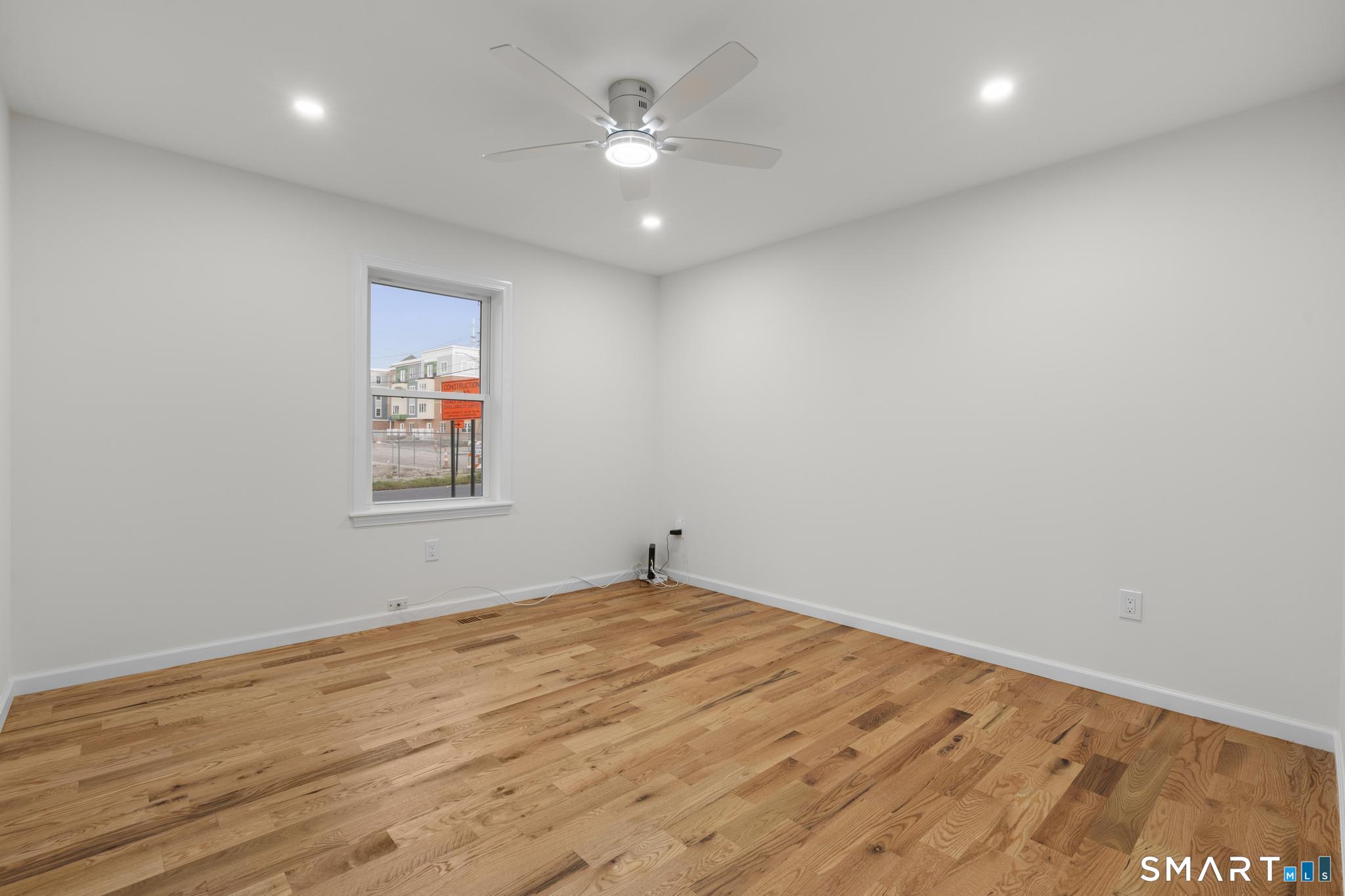 131 Columbia Street Unit: 1