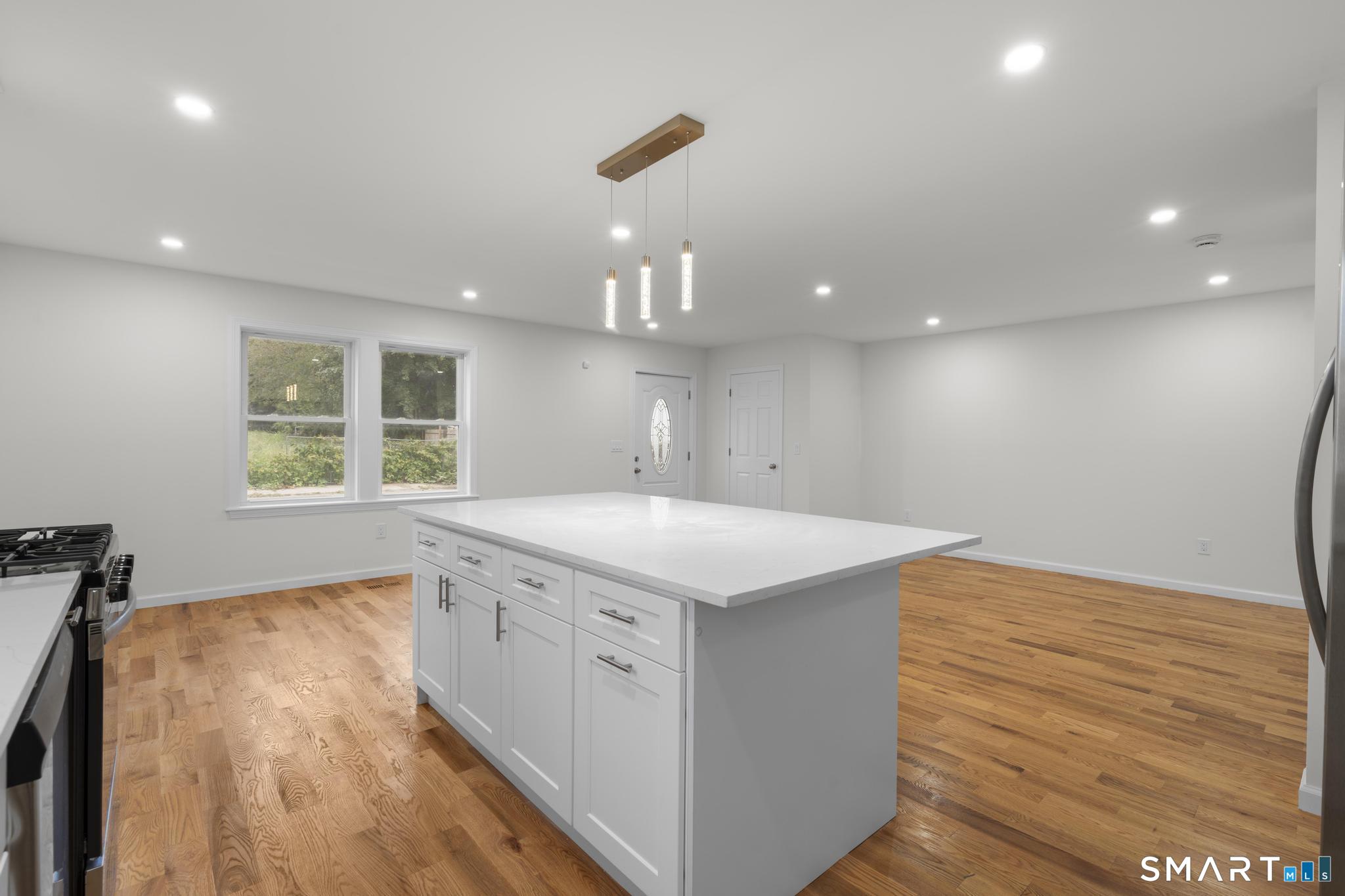 131 Columbia Street Unit: 1