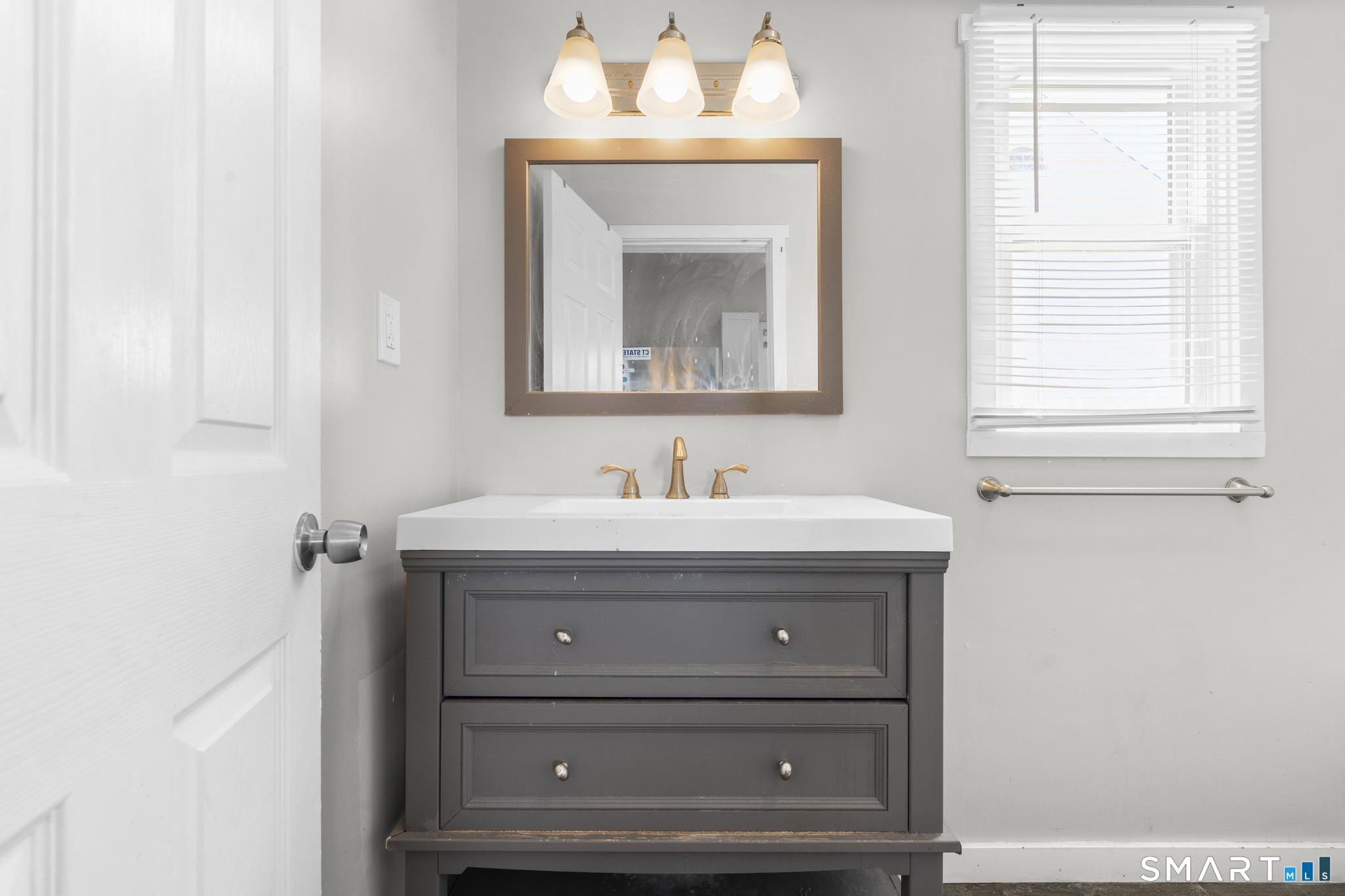 62 Saint Michaels Avenue Unit: 1st Floor